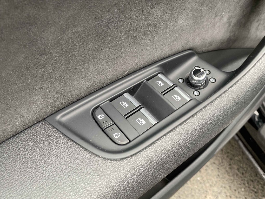 Audi Q7 3.0 TDi S-line