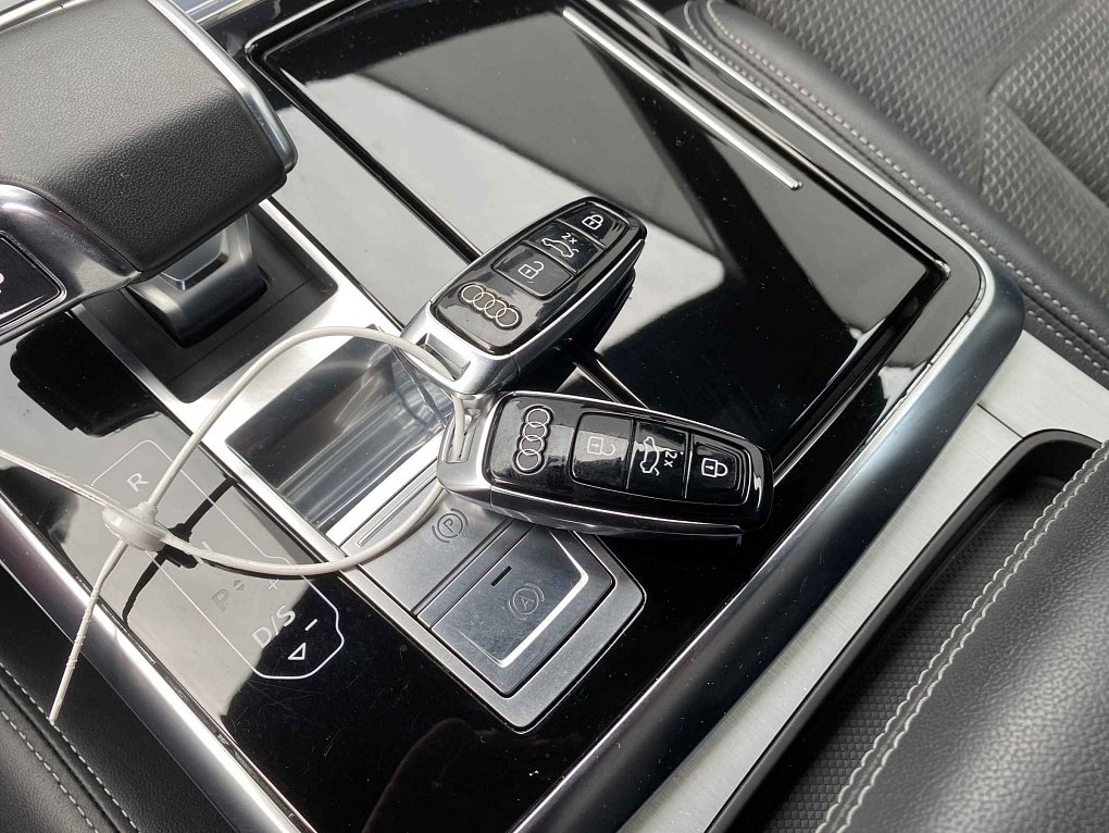 Audi Q7 3.0 TDi S-line