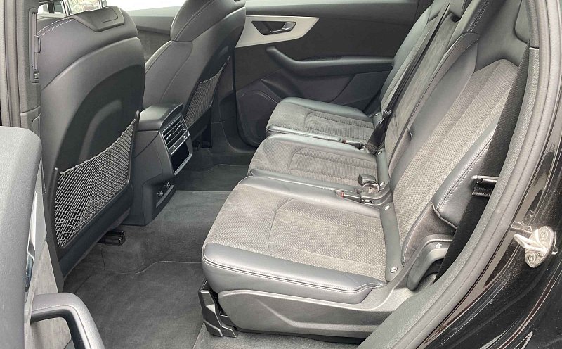 Audi Q7 3.0 TDi S-line