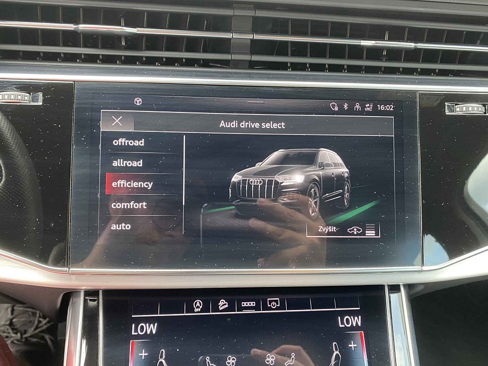 Audi Q7 3.0 TDi S-line