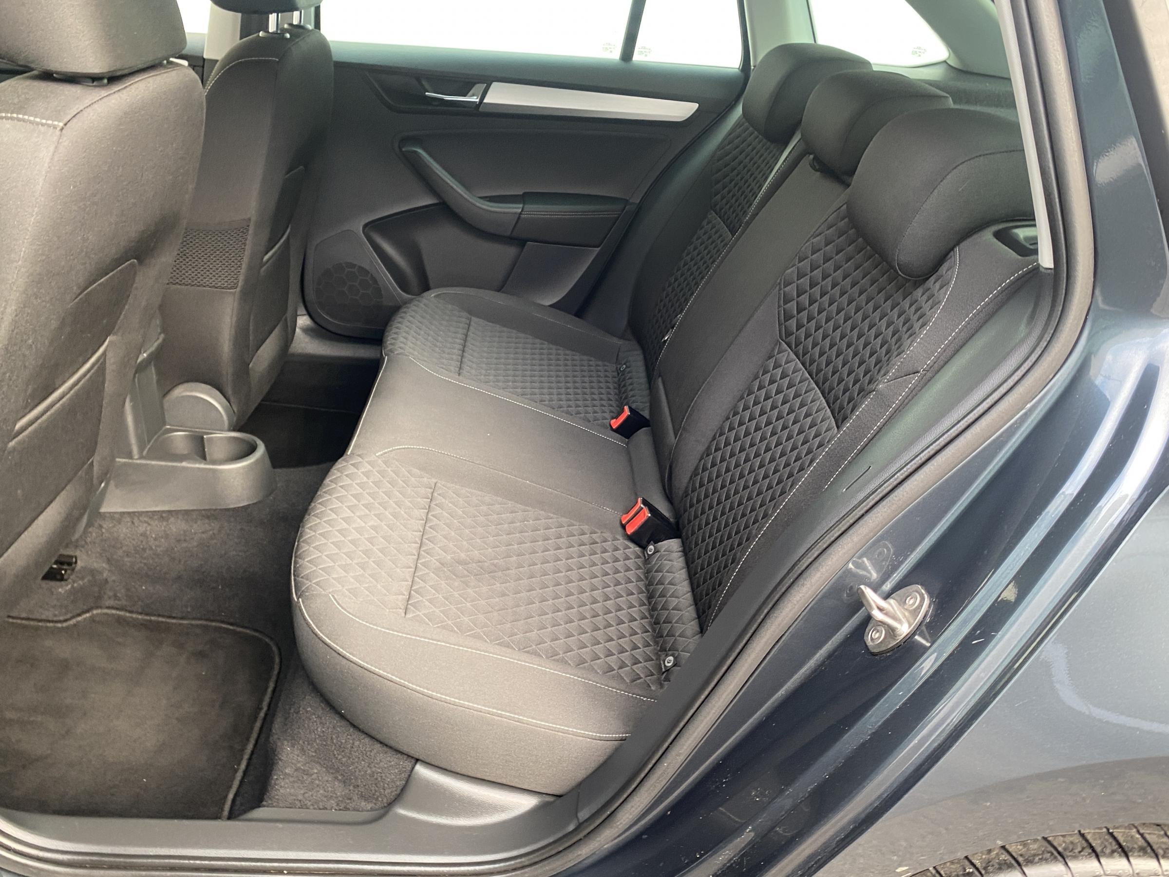 Škoda Rapid, 2017 - pohled č. 10