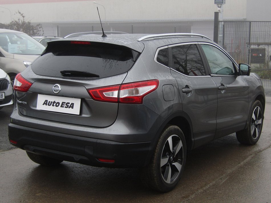 Nissan Qashqai 1.2 DiG-T N-Connecta 4X2