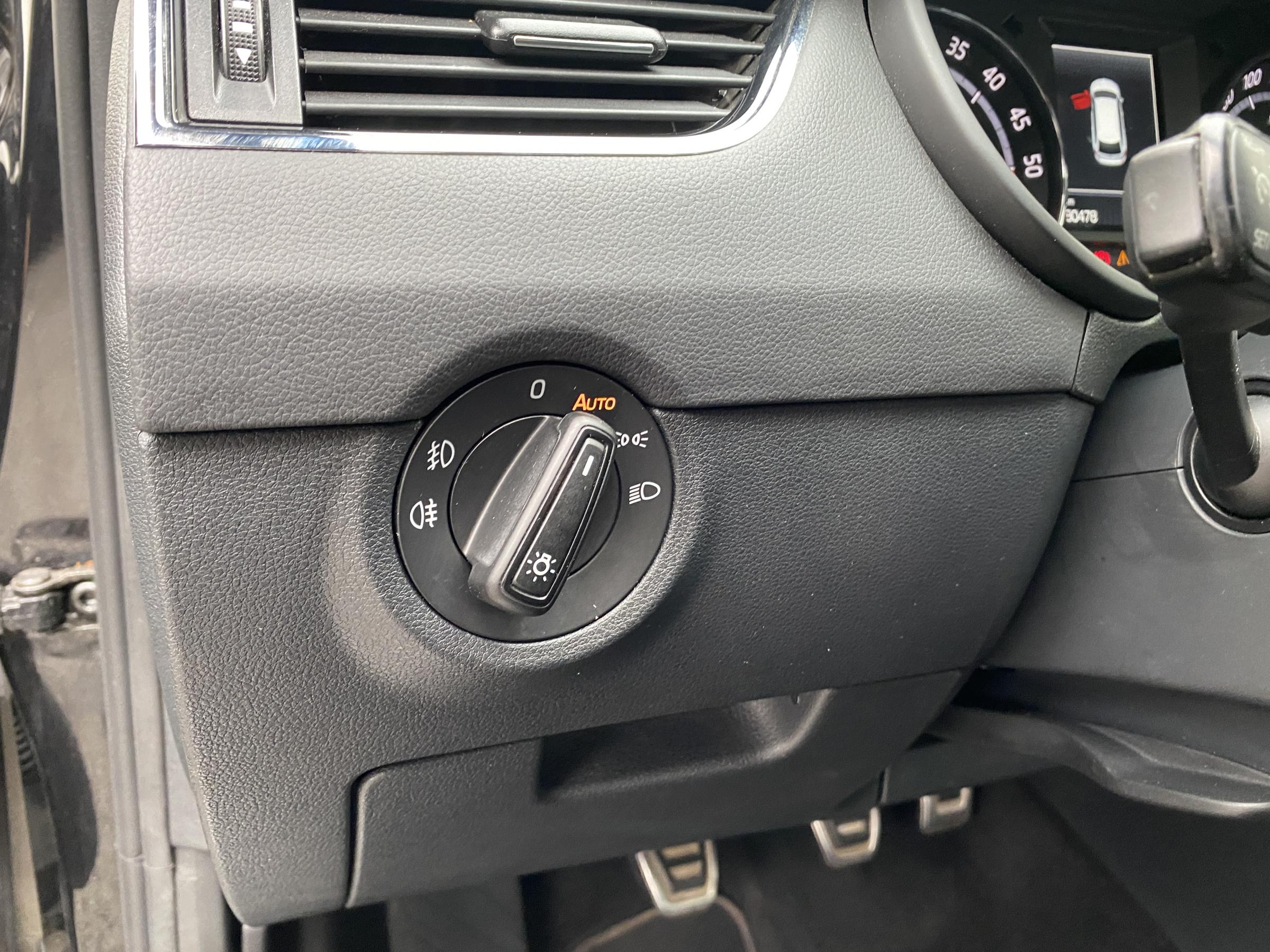 Škoda Octavia III, 2014 - pohled č. 16