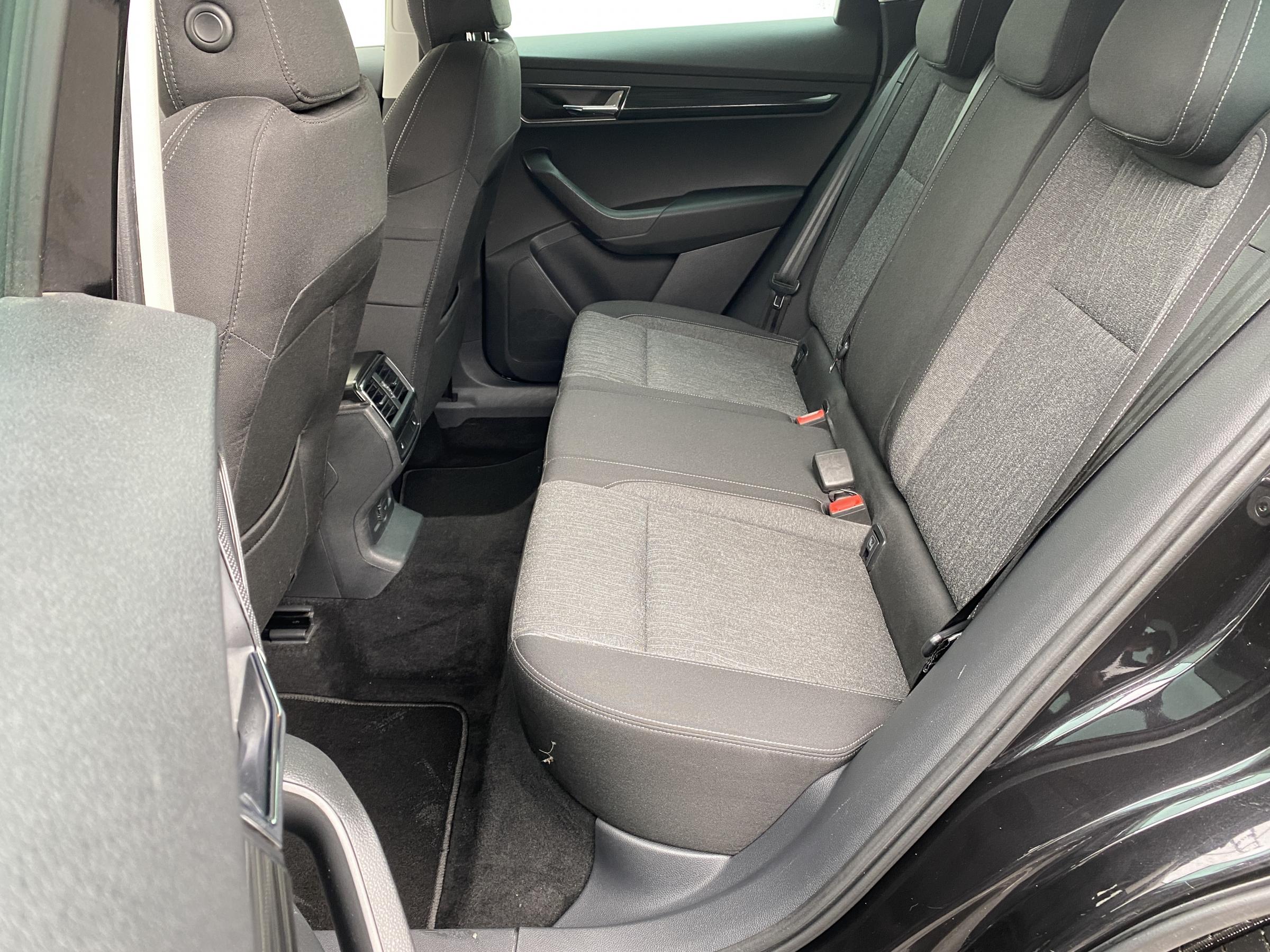 Škoda Karoq, 2018 - pohled č. 10