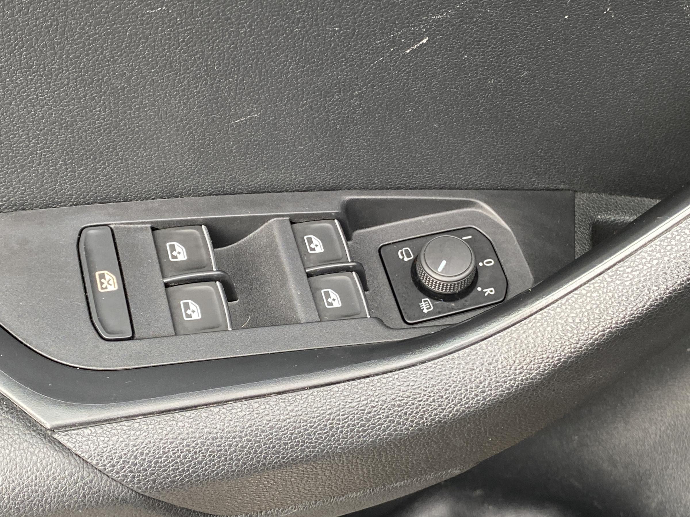 Škoda Karoq, 2018 - pohled č. 11