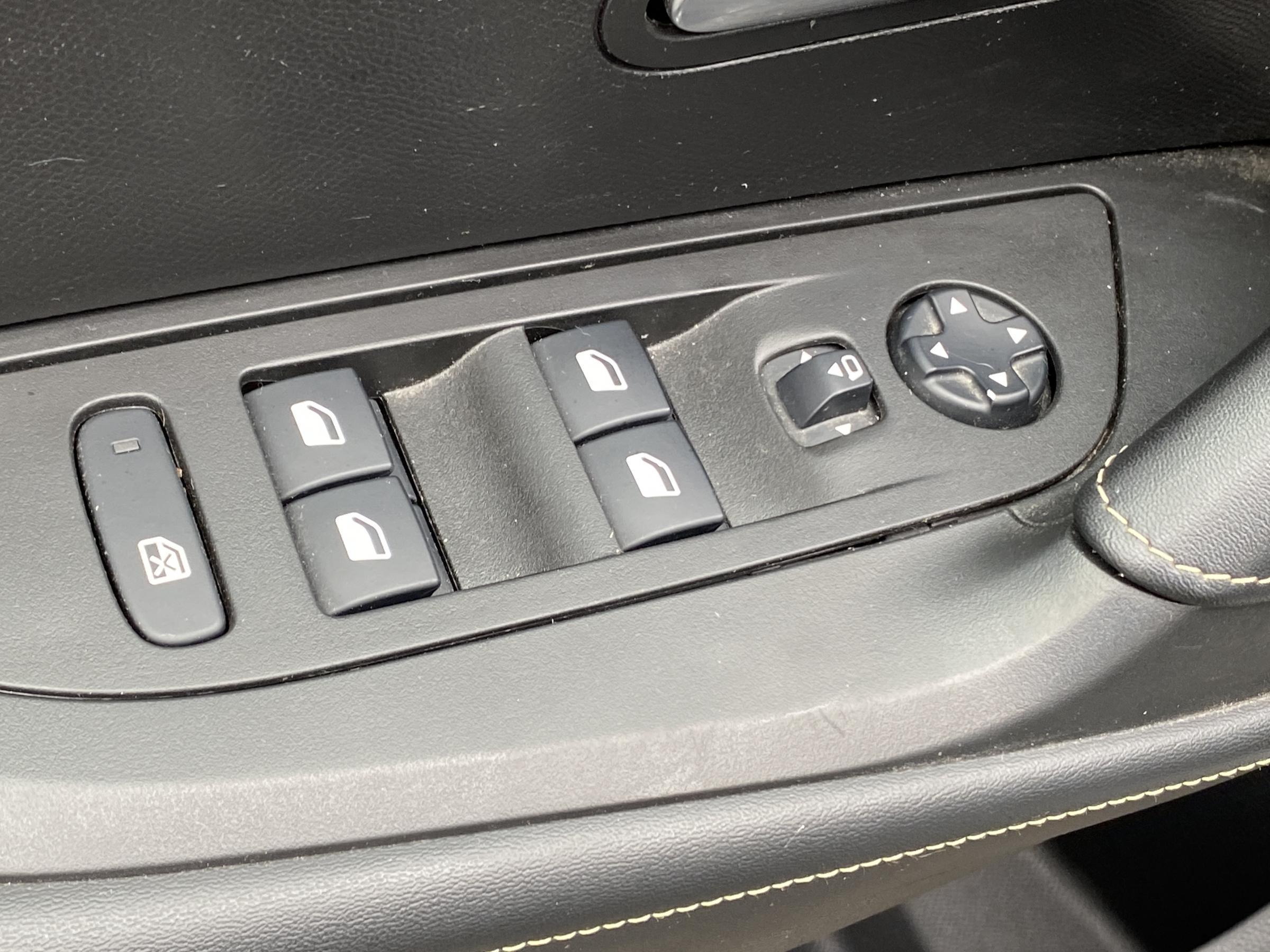 Peugeot 2008, 2022 - pohled č. 11