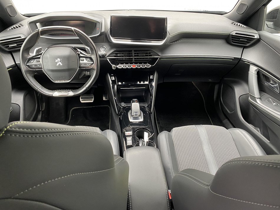 Peugeot 2008 1.2 PT GT