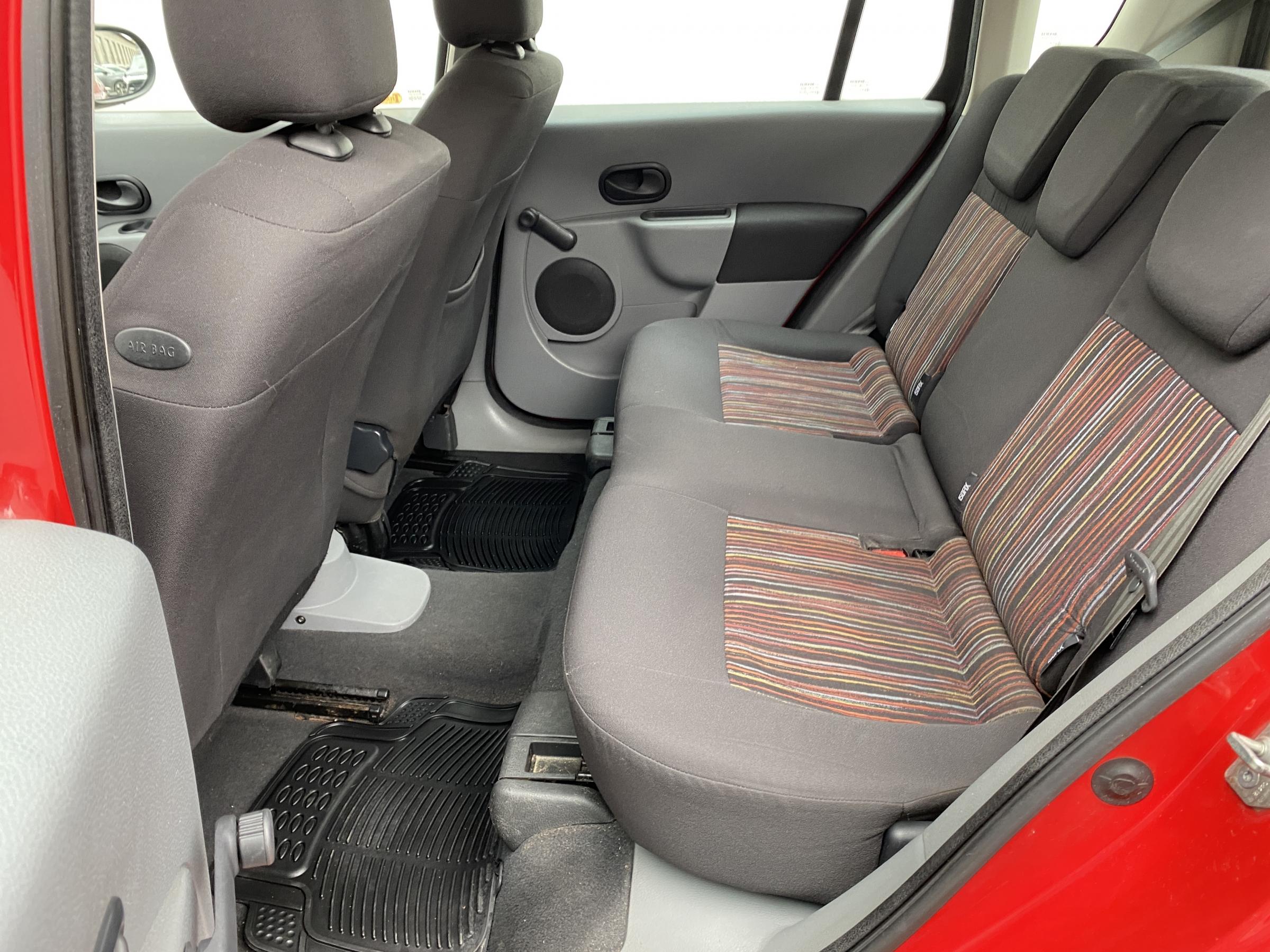 Renault Modus, 2008 - pohled č. 9