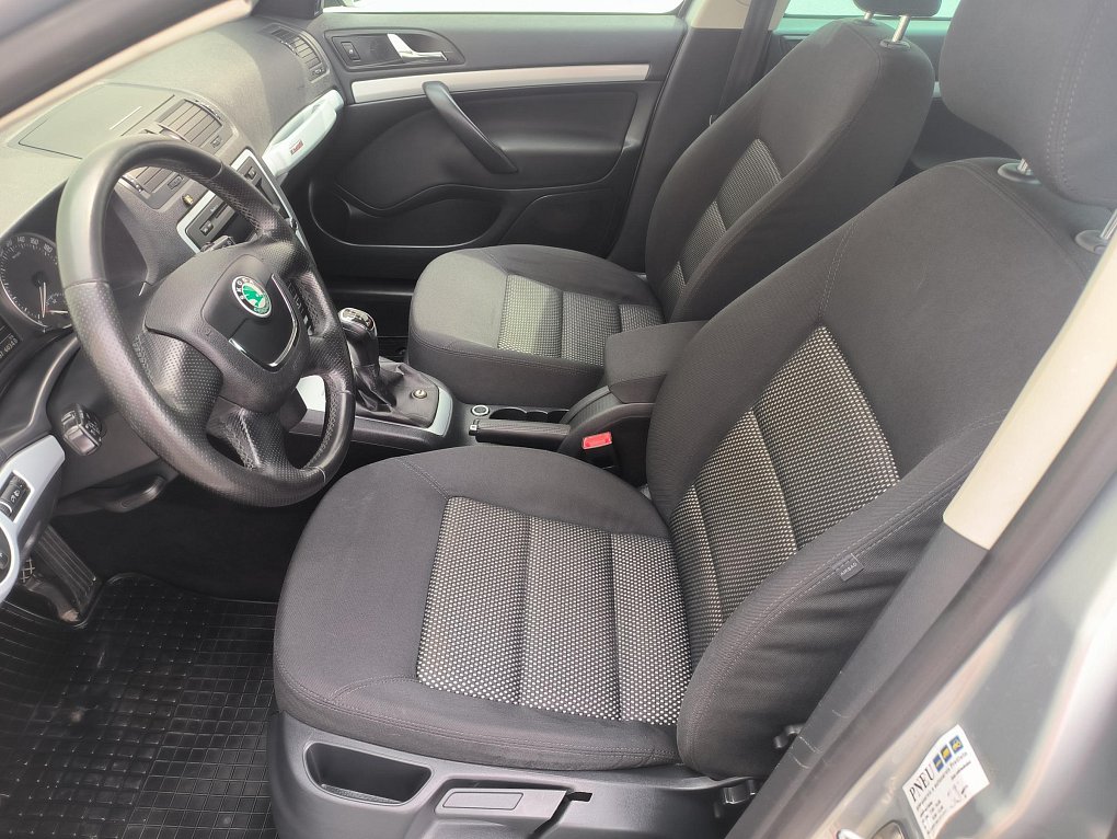 Škoda Octavia II 2.0 TDI  4x4