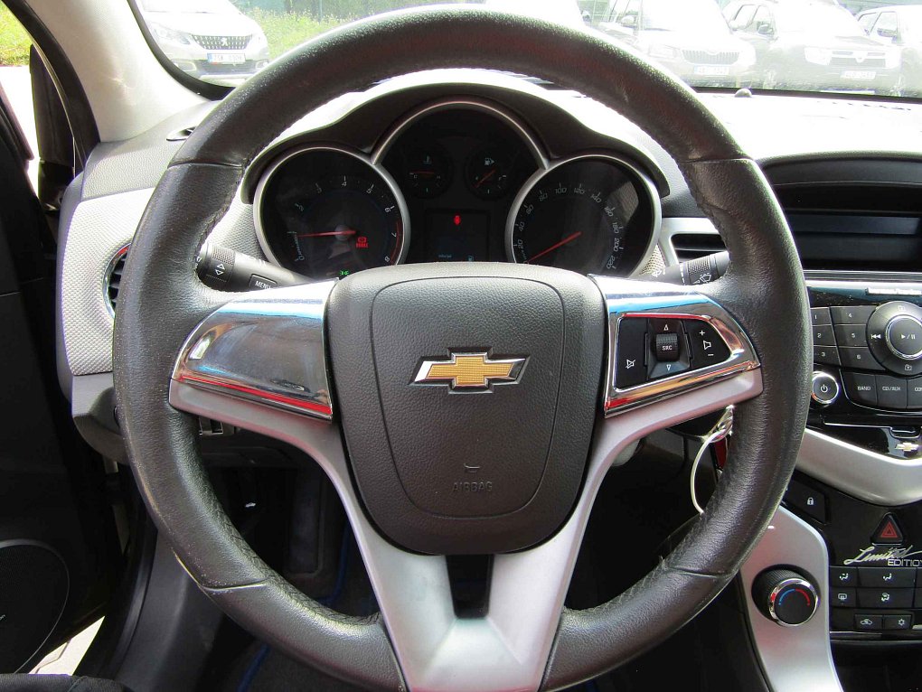 Chevrolet Cruze 1.6i 