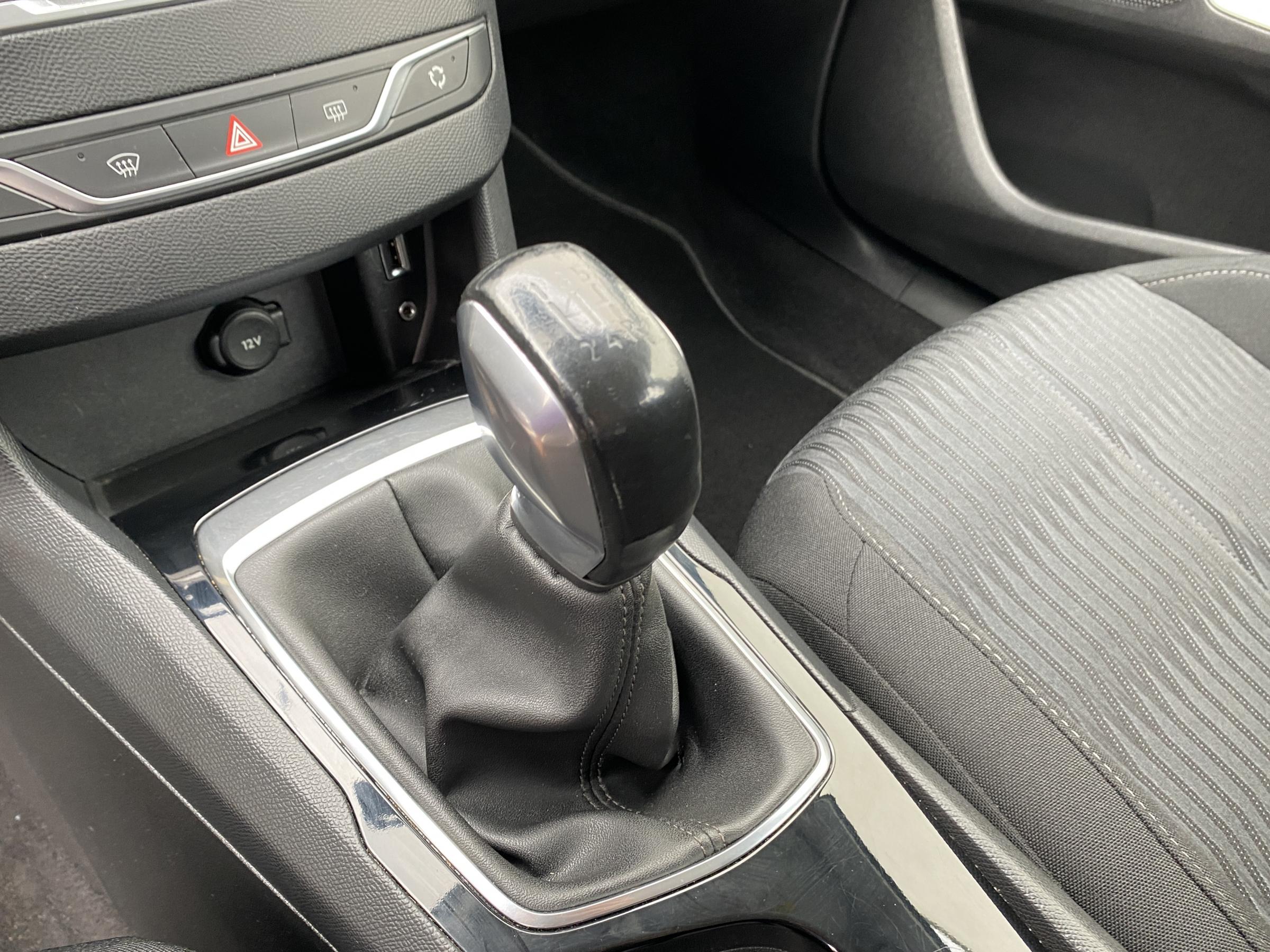 Peugeot 308, 2015 - pohled č. 18