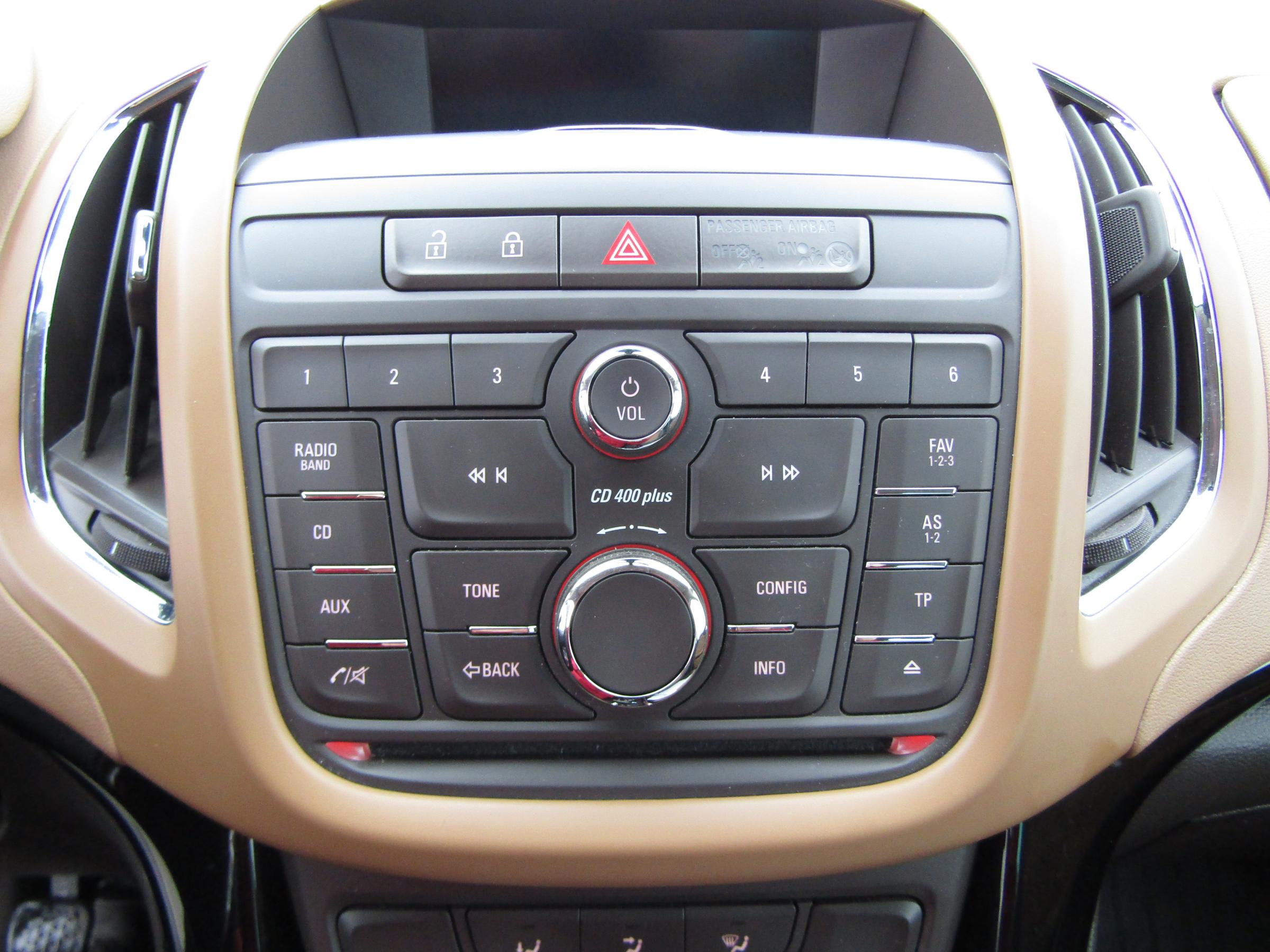 Opel Zafira, 2016 - pohled č. 16