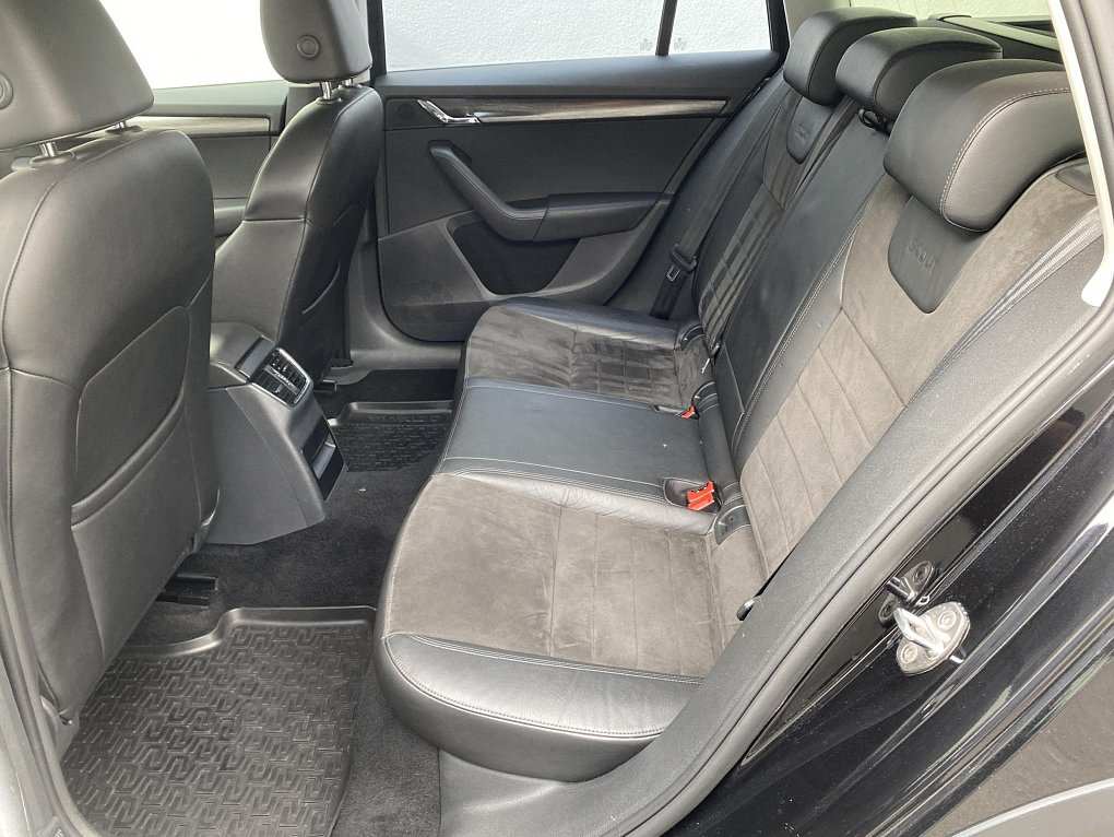 Škoda Octavia III 2.0 TDi  4x4