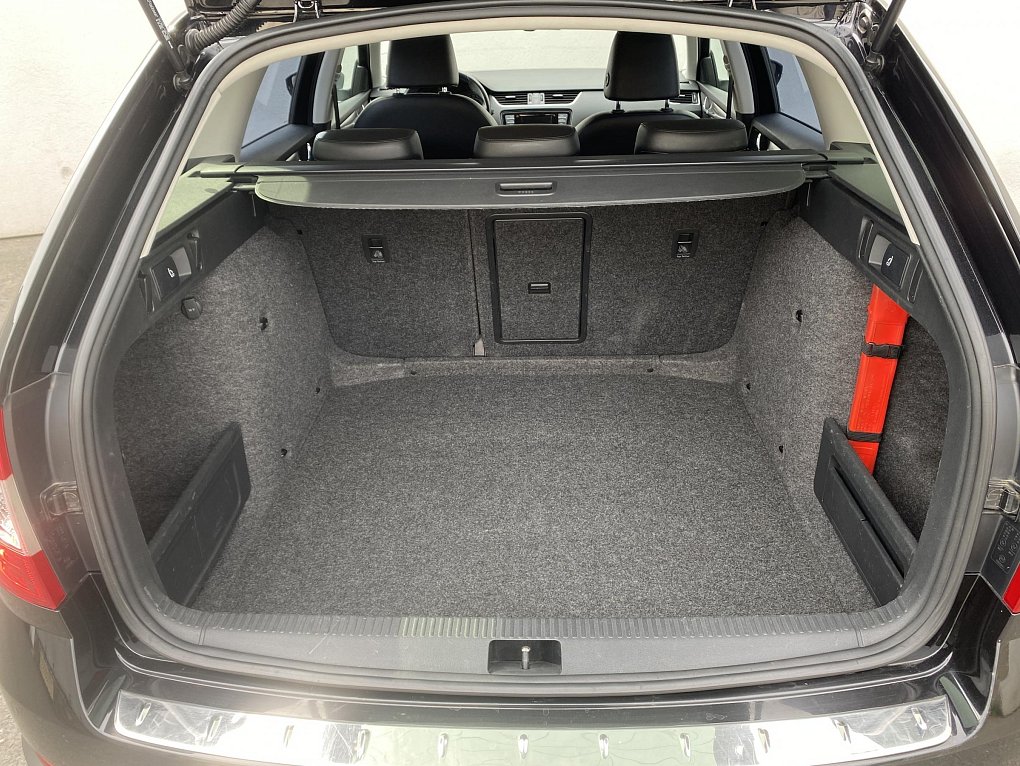 Škoda Octavia III 2.0 TDi  4x4