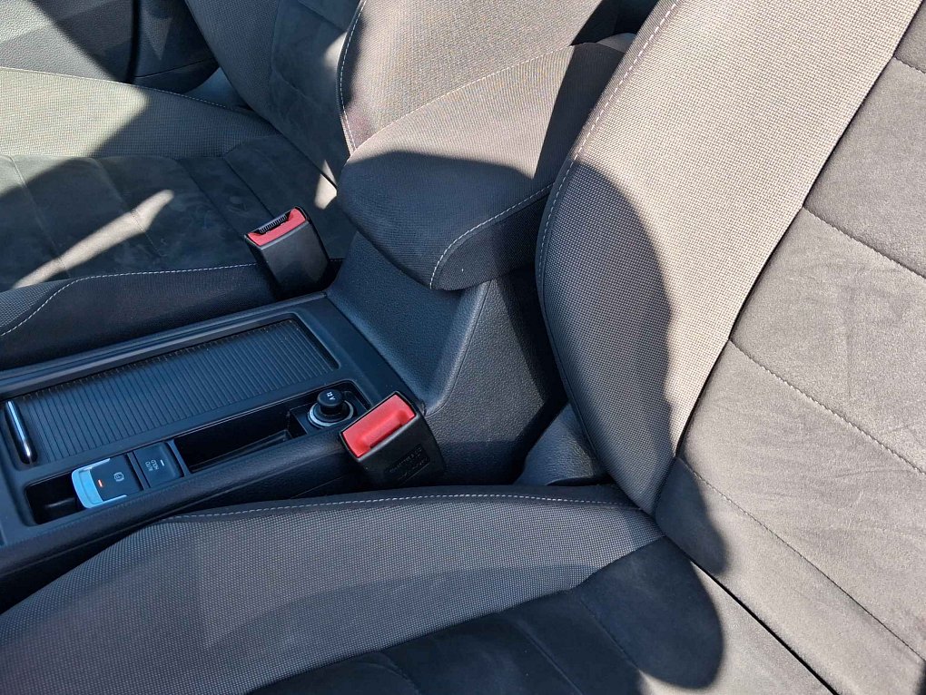 Volkswagen Golf 1.4 TSi 