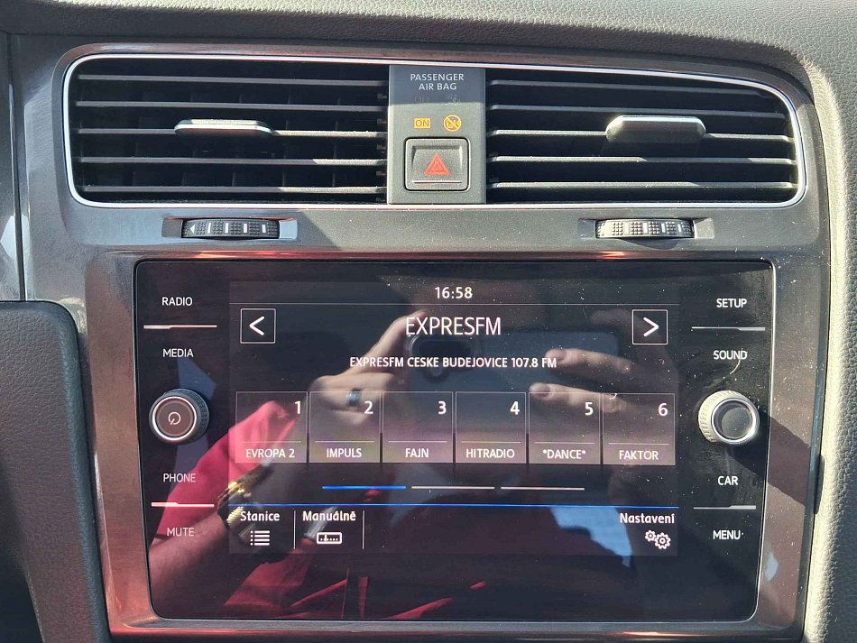 Volkswagen Golf 1.4 TSi 