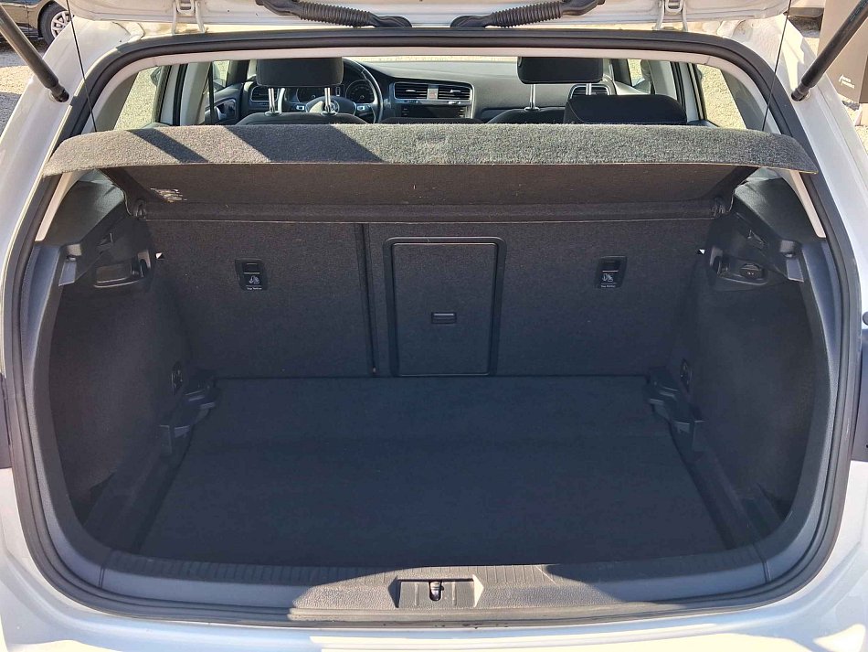 Volkswagen Golf 1.4 TSi 