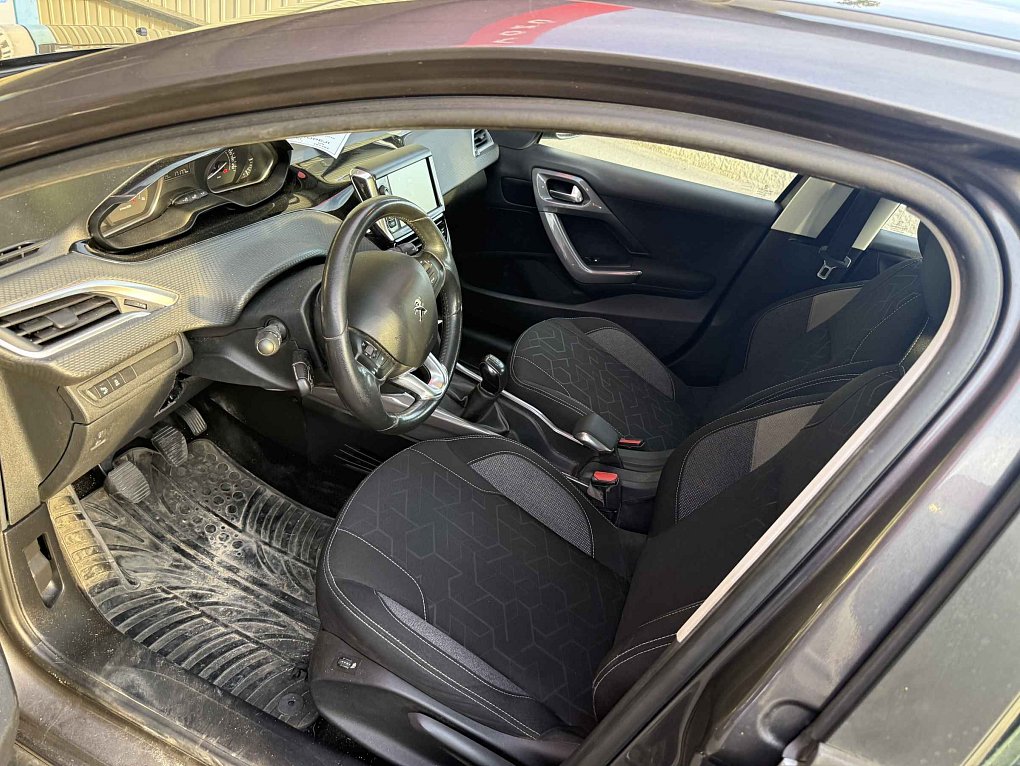 Peugeot 2008 1.6 HDi 