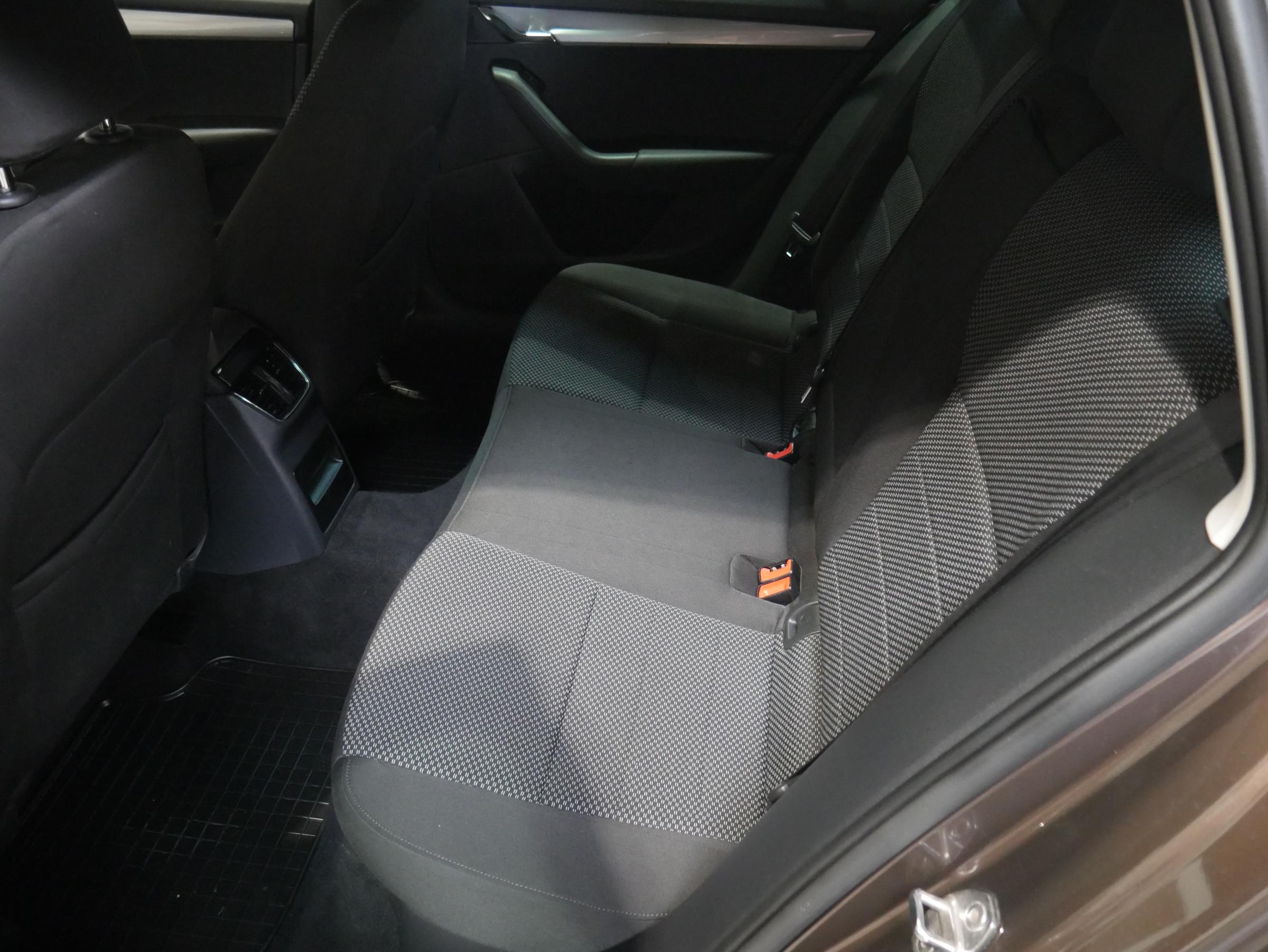 Škoda Octavia III, 2015 - pohled č. 10