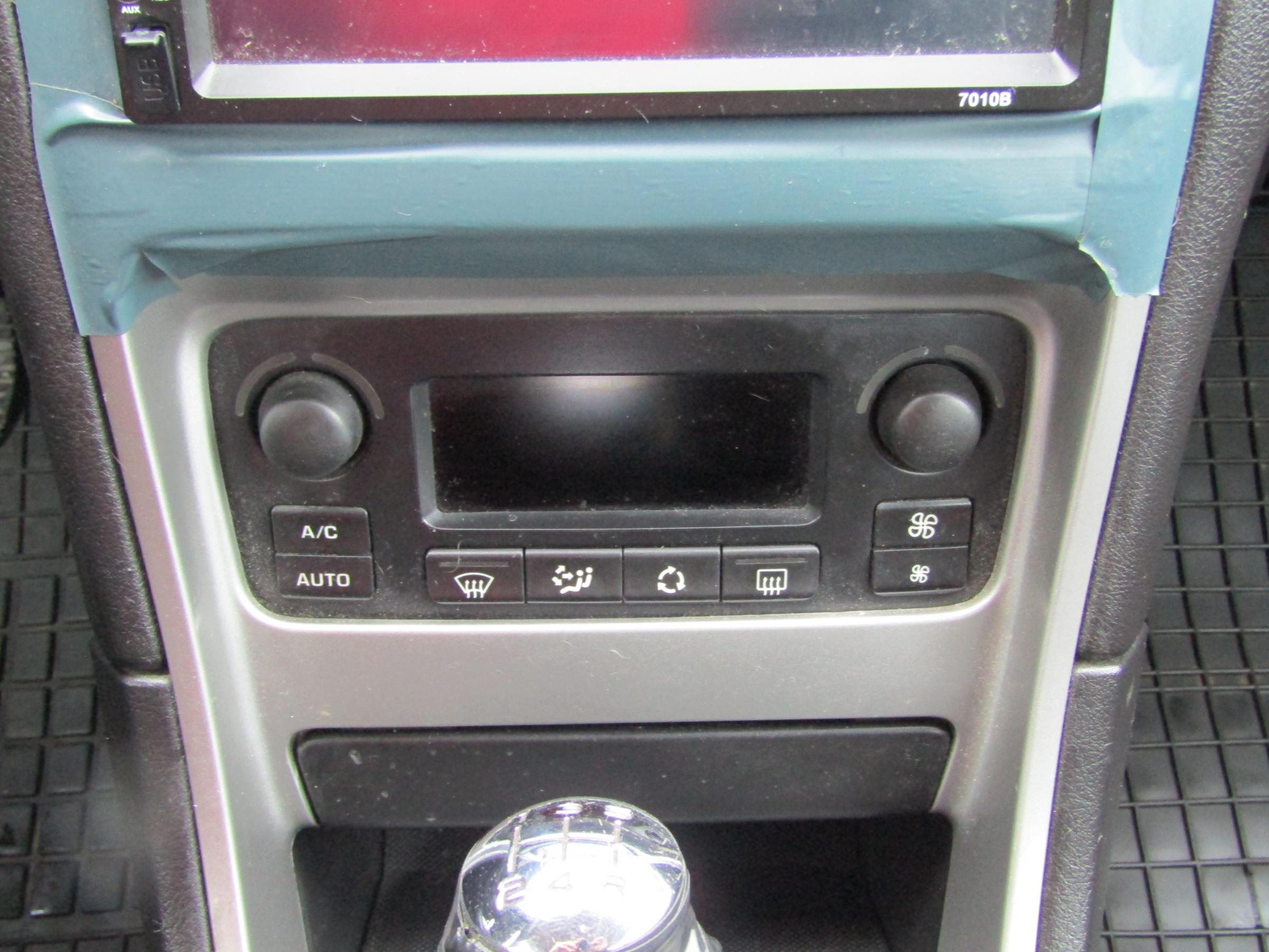 Peugeot 307, 2005 - pohled č. 14