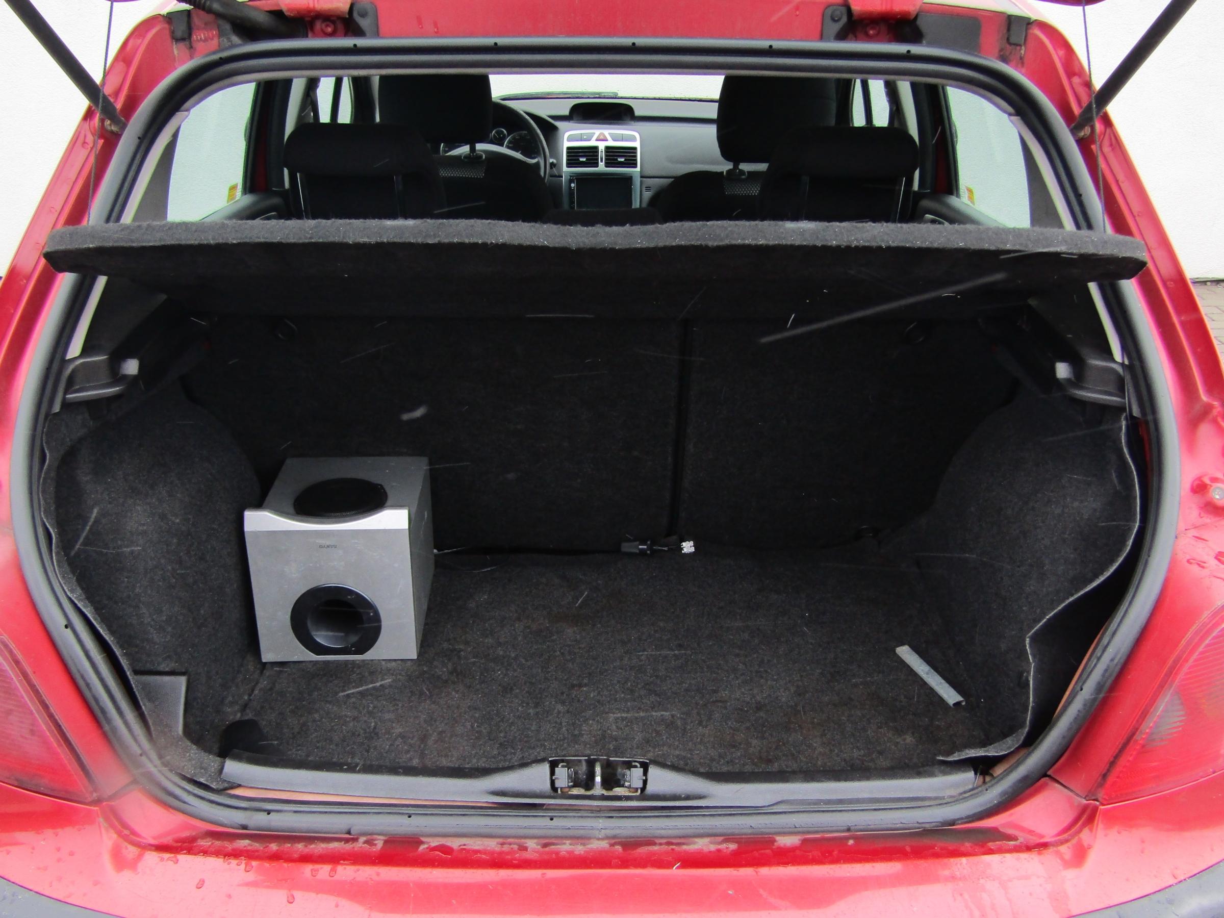 Peugeot 307, 2005 - pohled č. 7