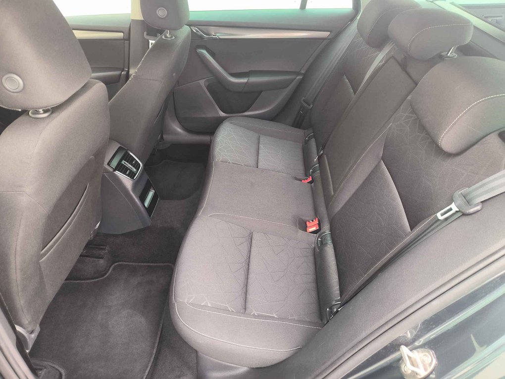 Škoda Octavia III 1.6 TDi Clever