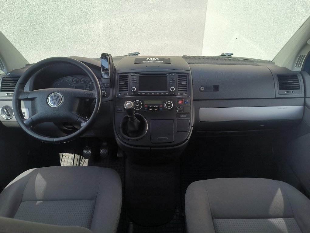 Volkswagen Multivan 2.5TDi 