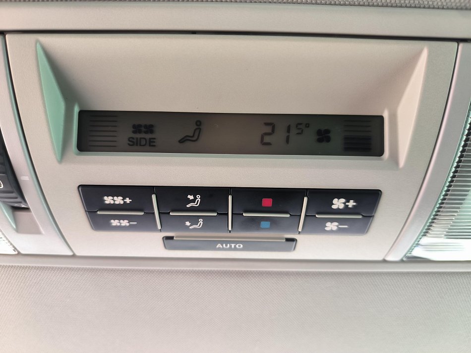 Volkswagen Multivan 2.5TDi 