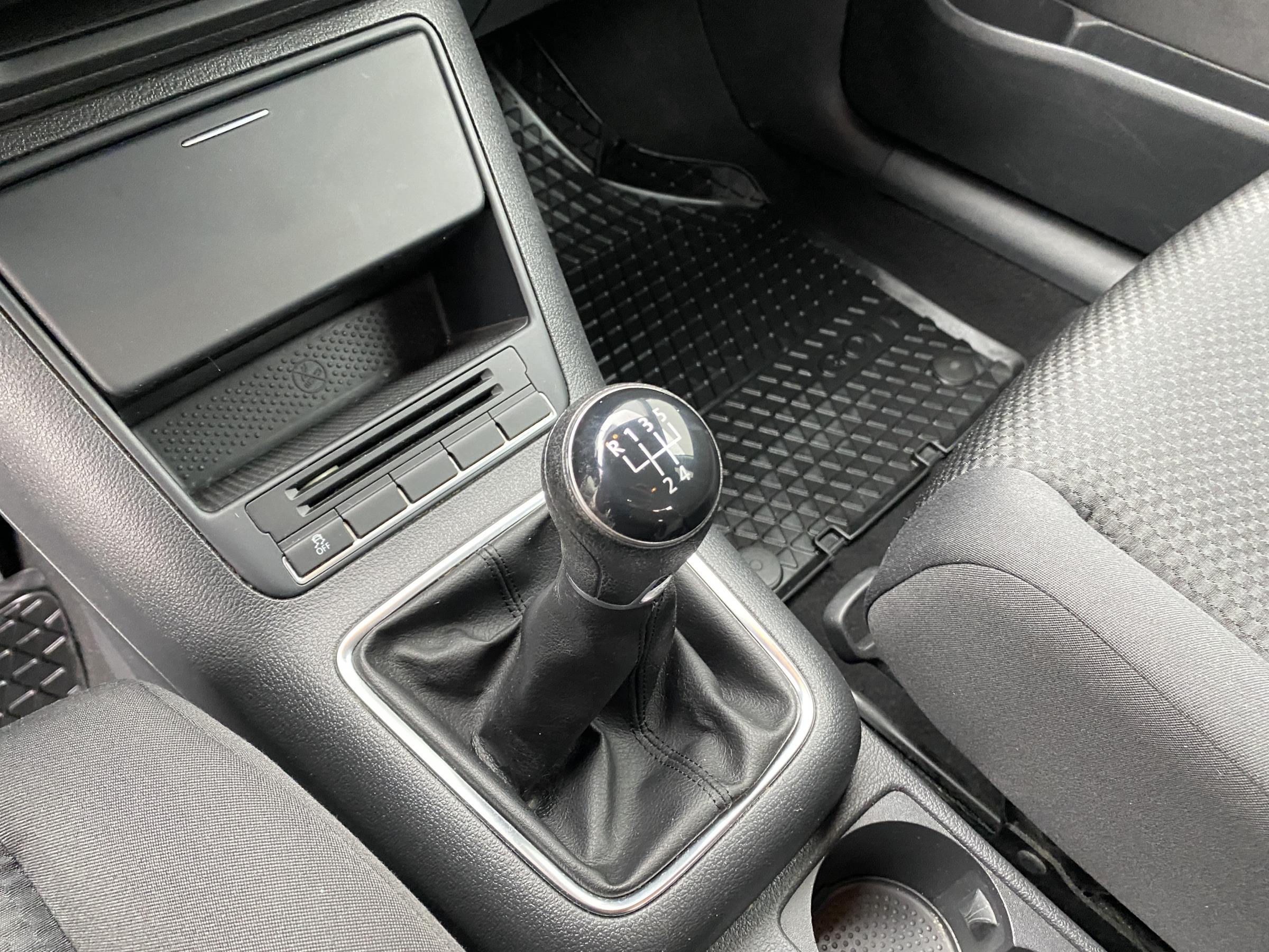 Volkswagen Golf Plus, 2012 - pohled č. 15