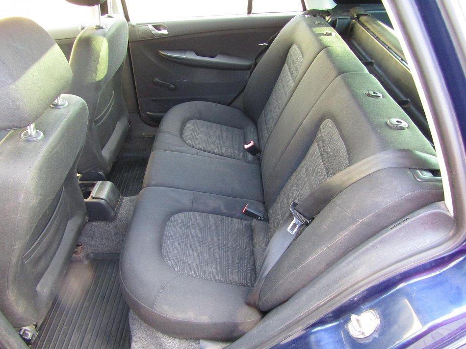 Škoda Fabia I 1.4 MPI 