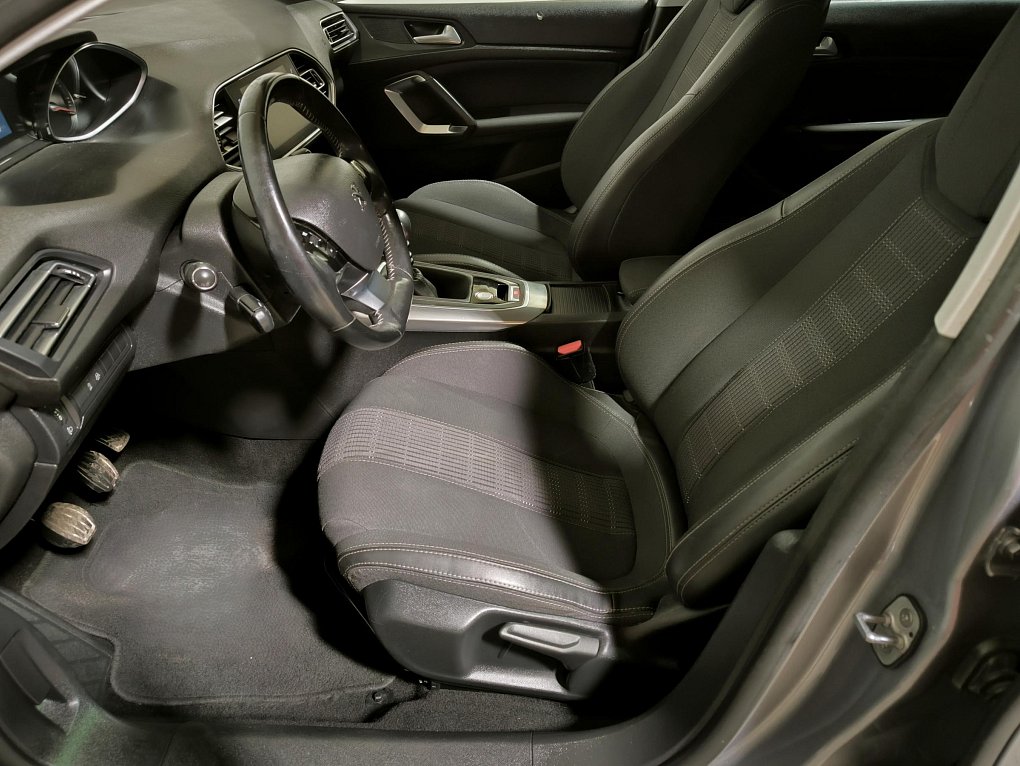 Peugeot 308 1.2PT Allure