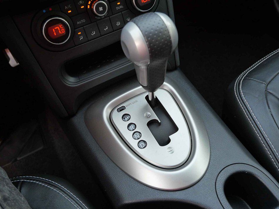 Nissan Qashqai 2.0i Tekna