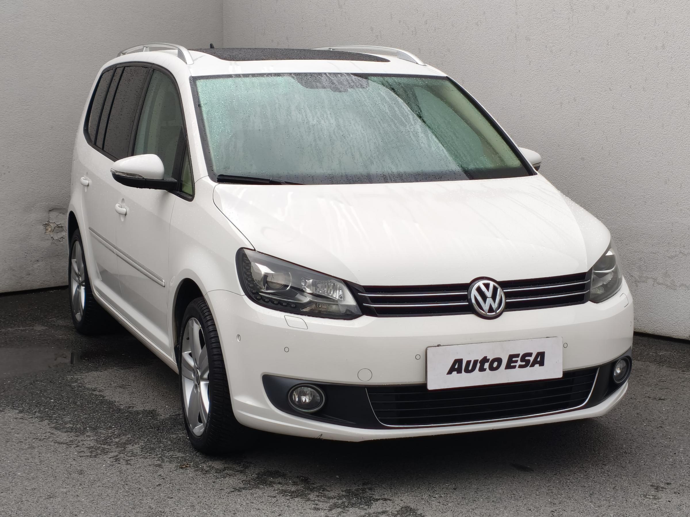 Volkswagen Touran, 2013 - celkový pohled