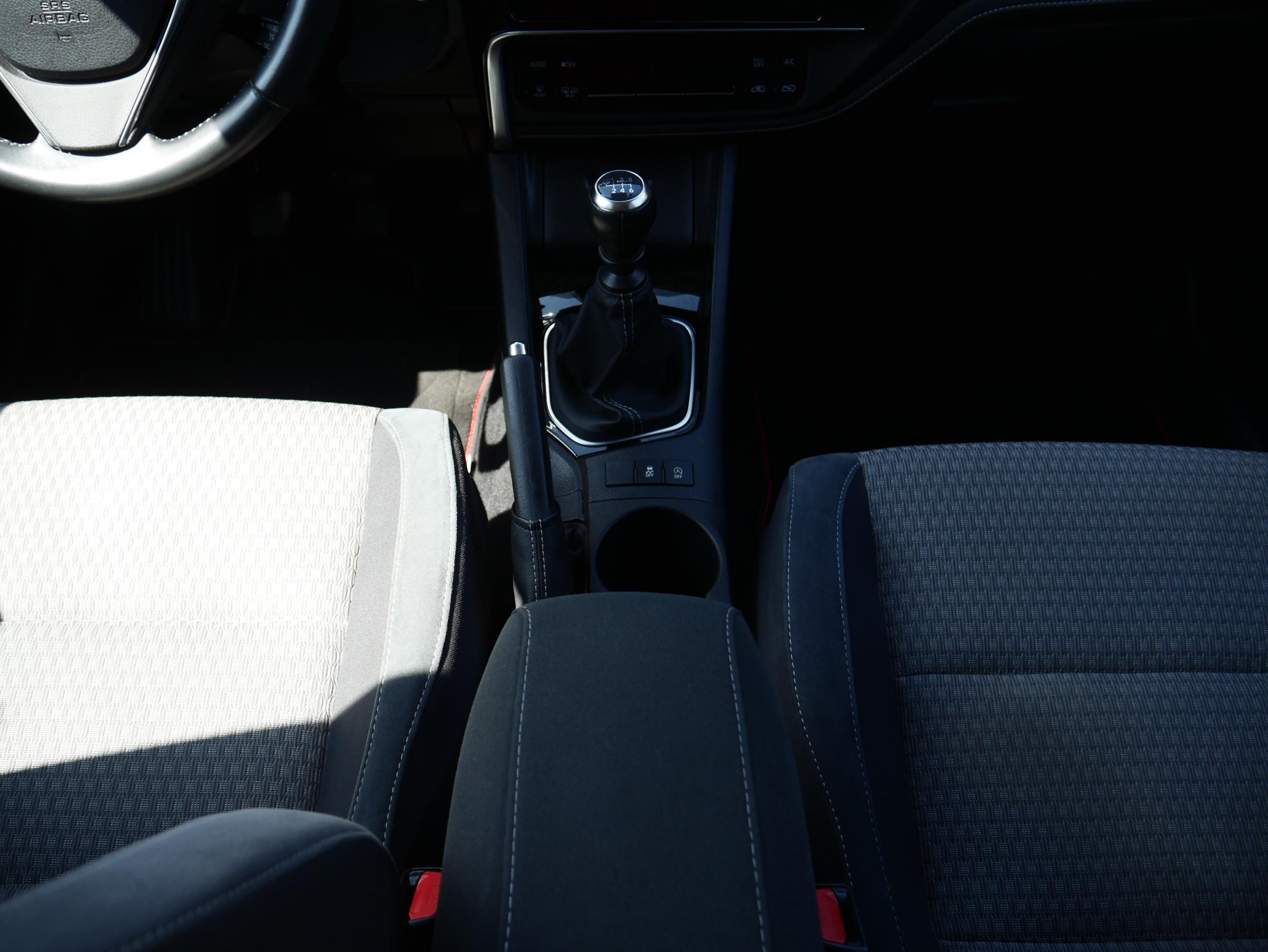 Toyota Auris, 2018 - pohled č. 16