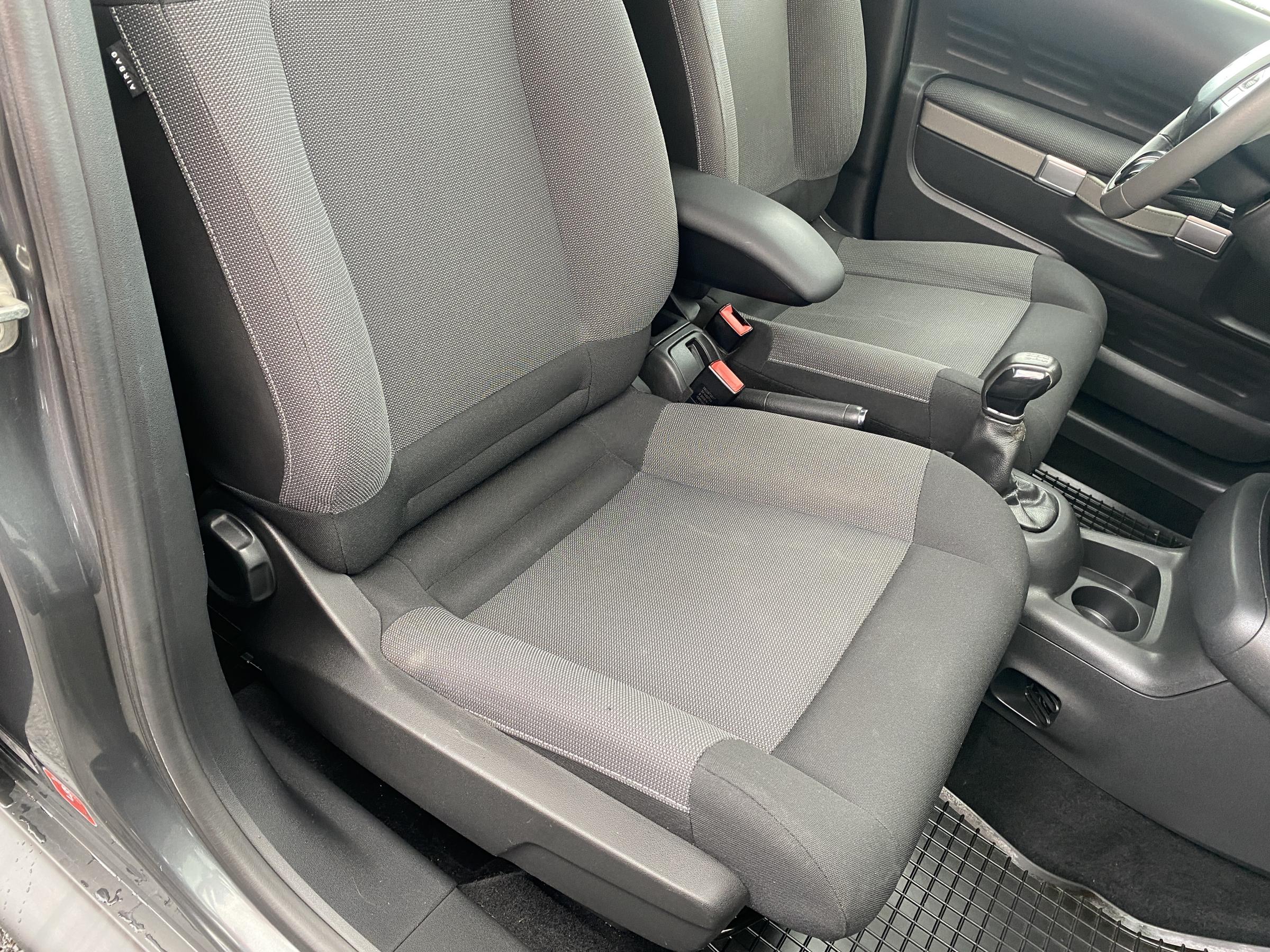 Citroën C4, 2015 - pohled č. 12