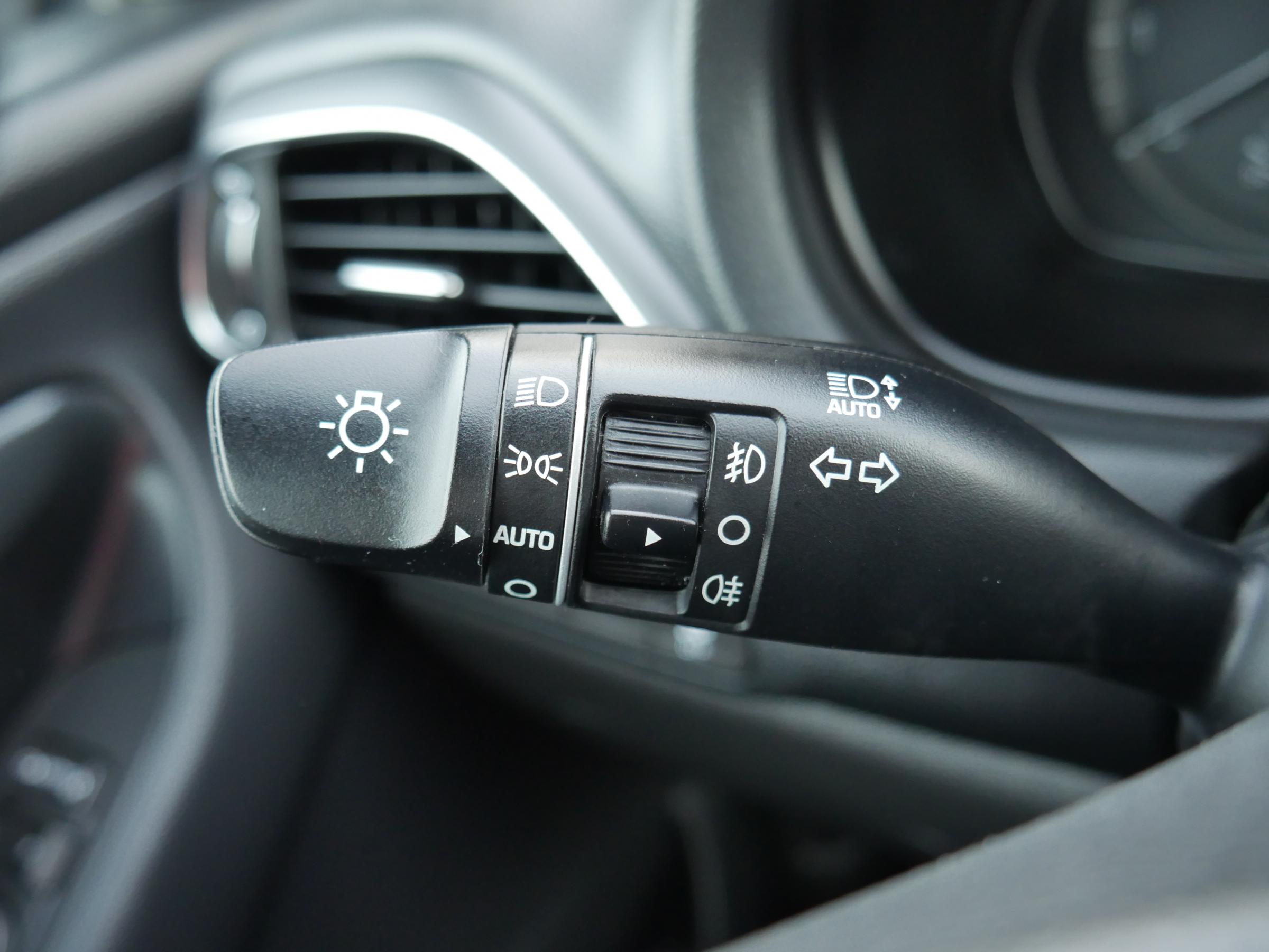 Hyundai i30, 2020 - pohled č. 13