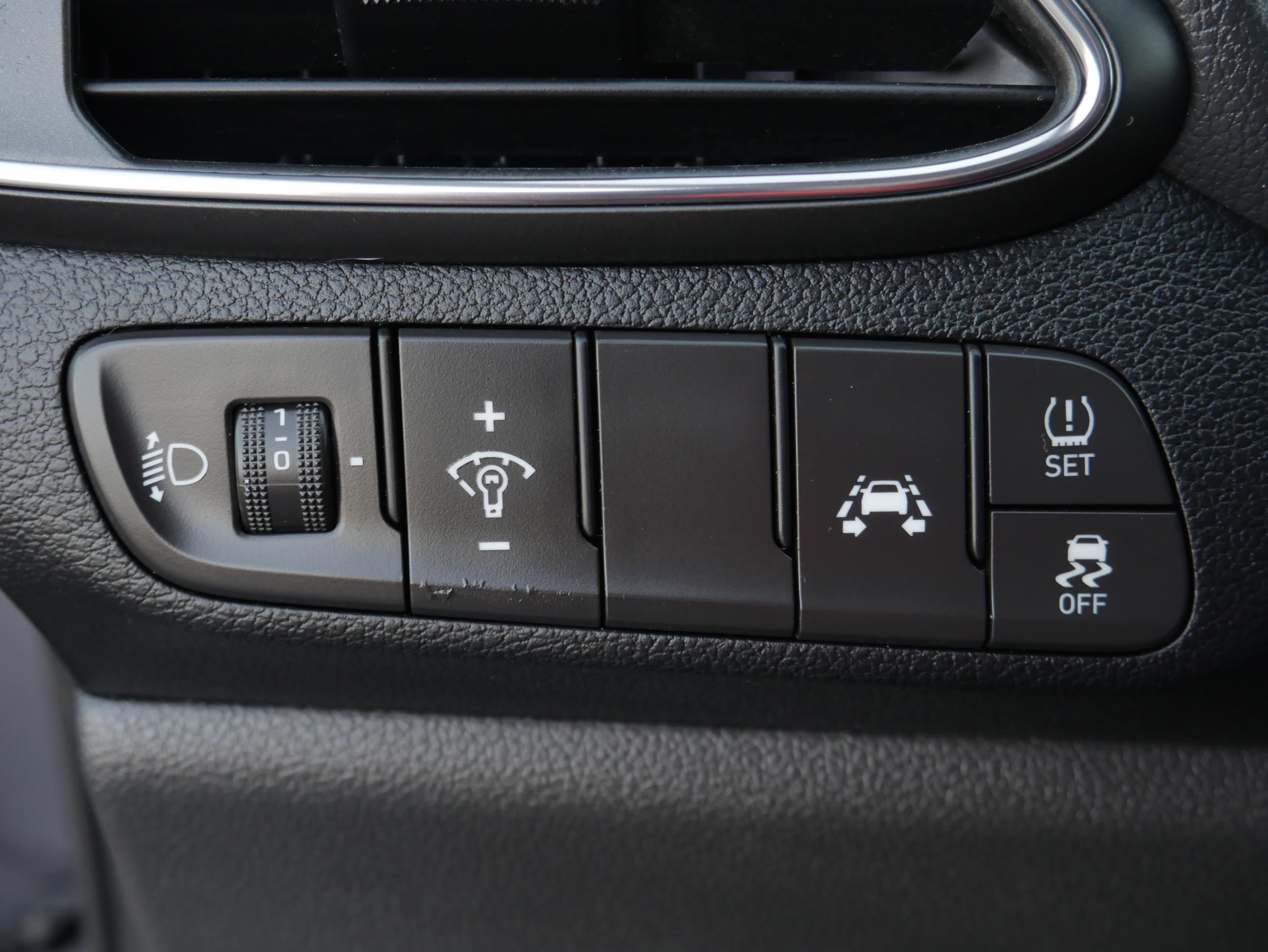 Hyundai i30, 2020 - pohled č. 19