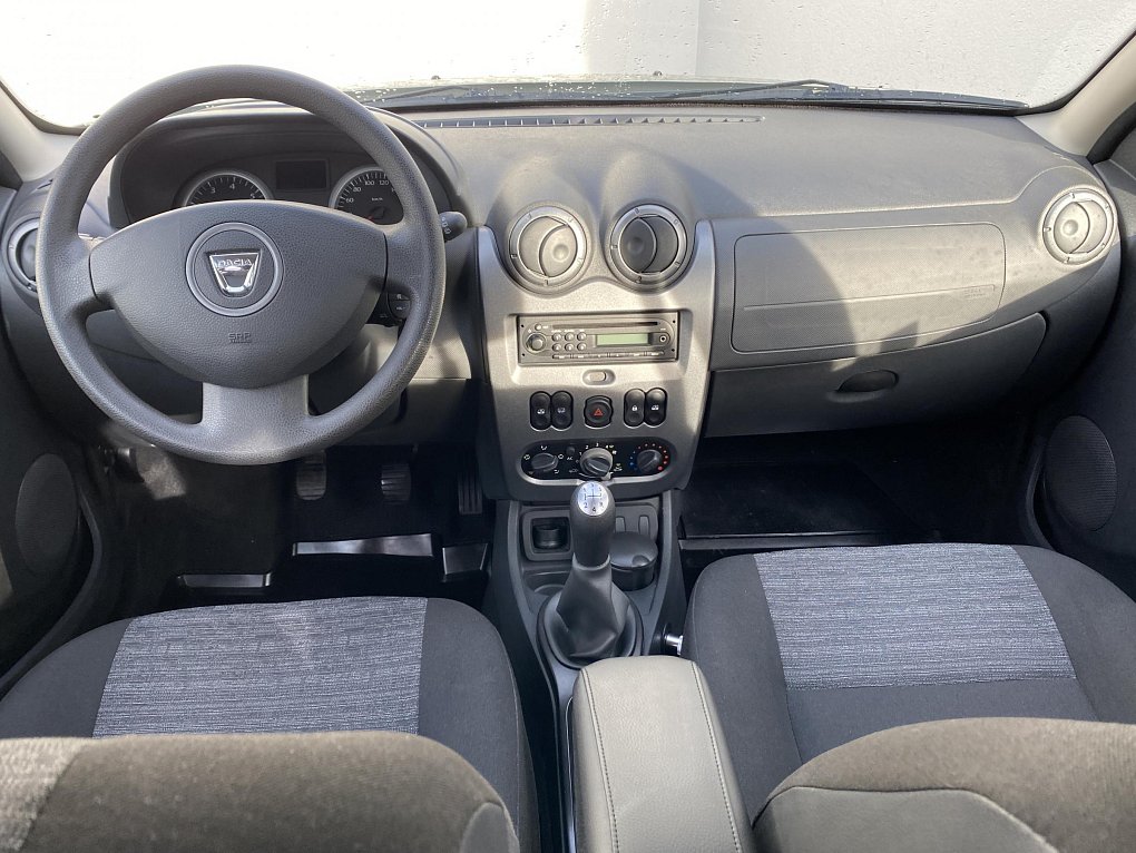 Dacia Duster 1.6 i 