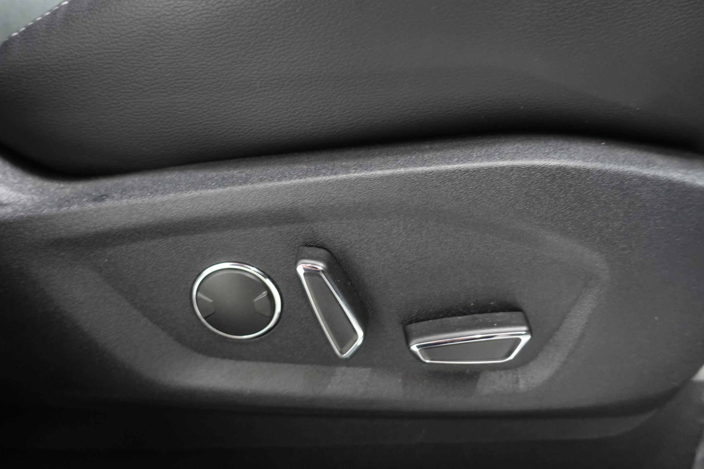 Ford S-MAX, 2020 - pohled č. 14