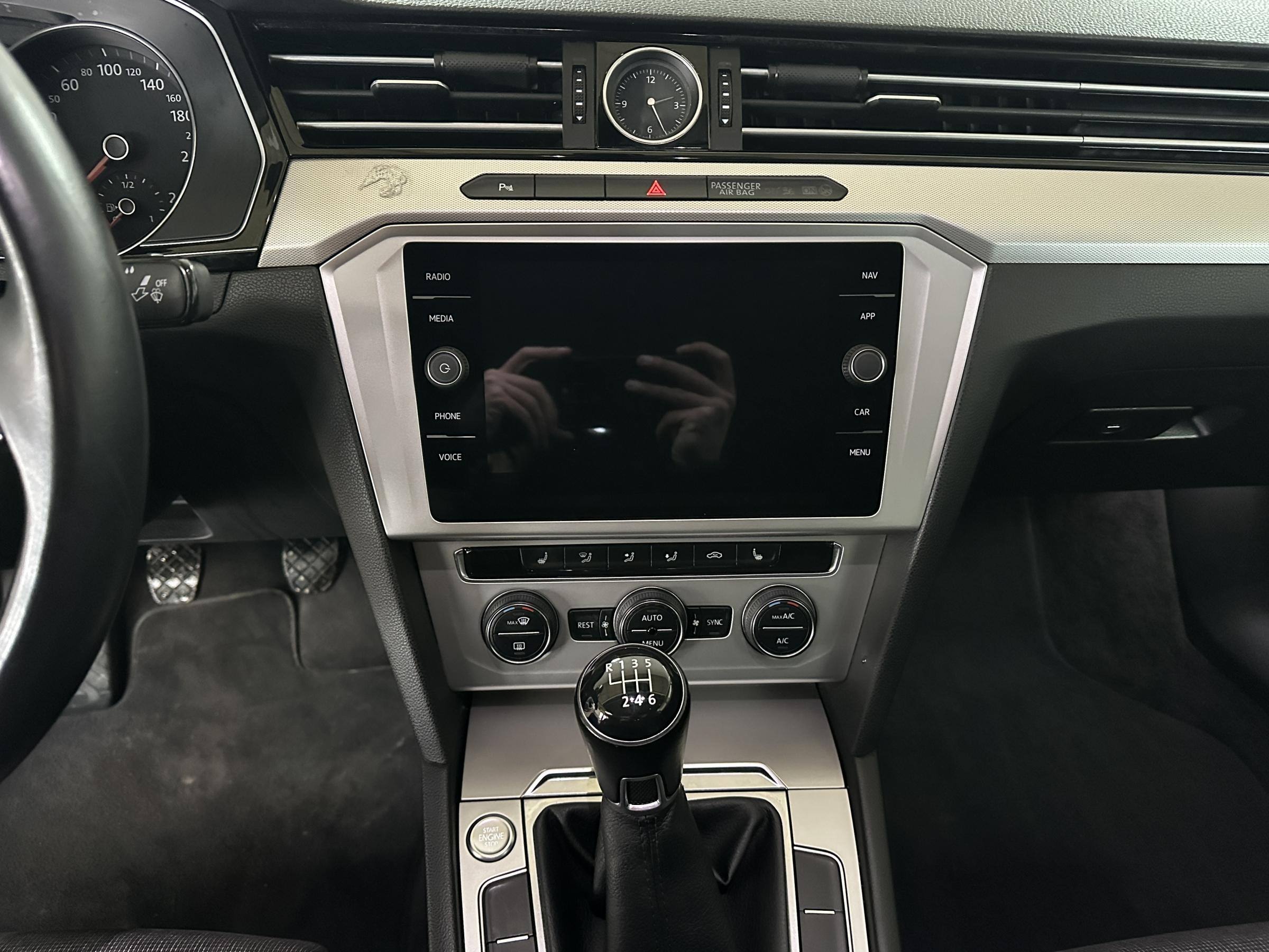 Volkswagen Passat, 2017 - pohled č. 14