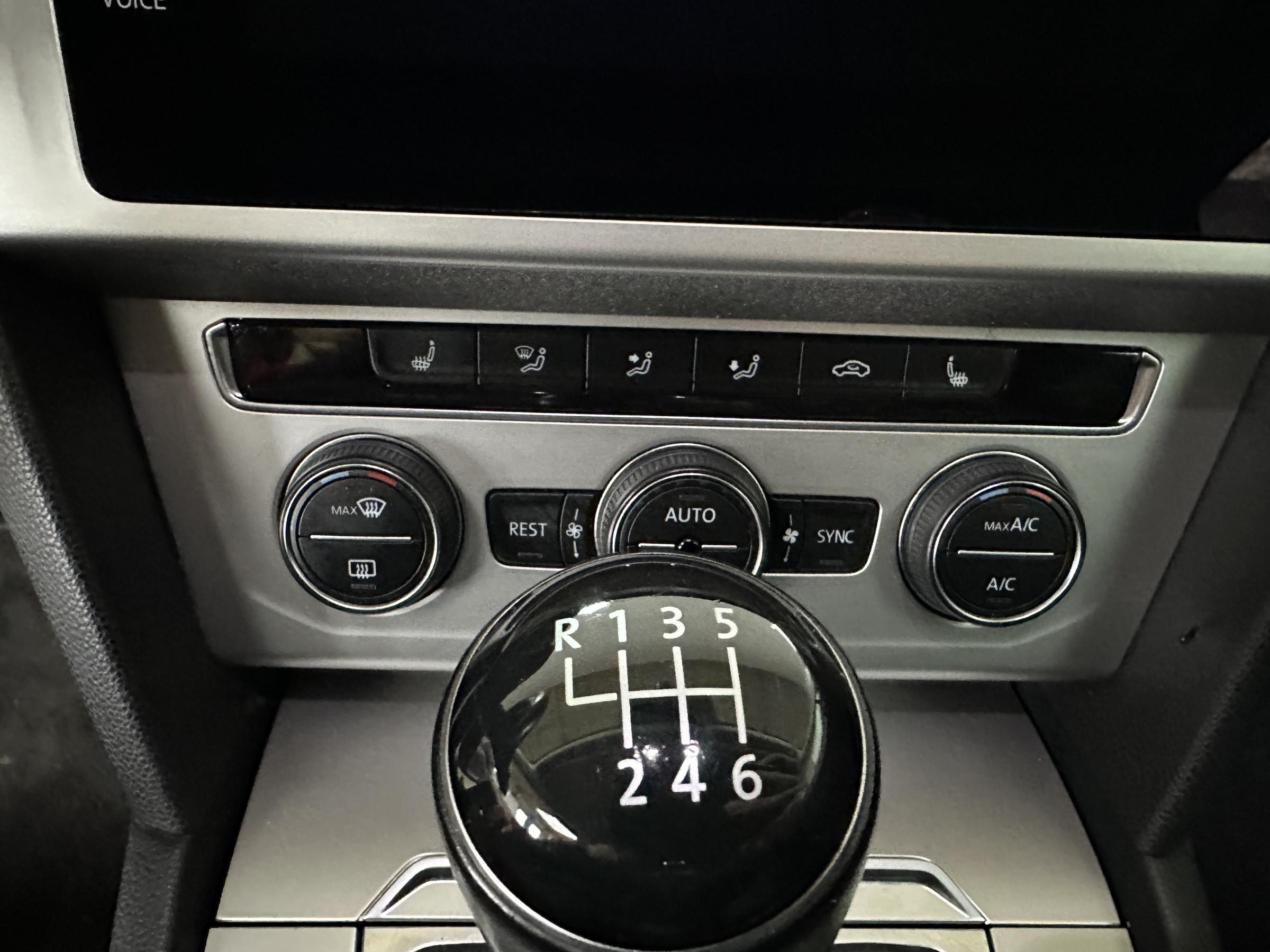 Volkswagen Passat, 2017 - pohled č. 17