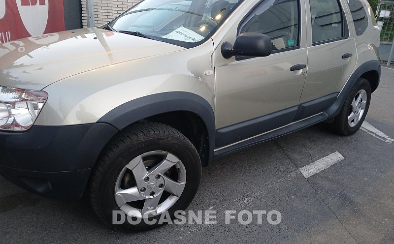 Dacia Duster 1.6 i 