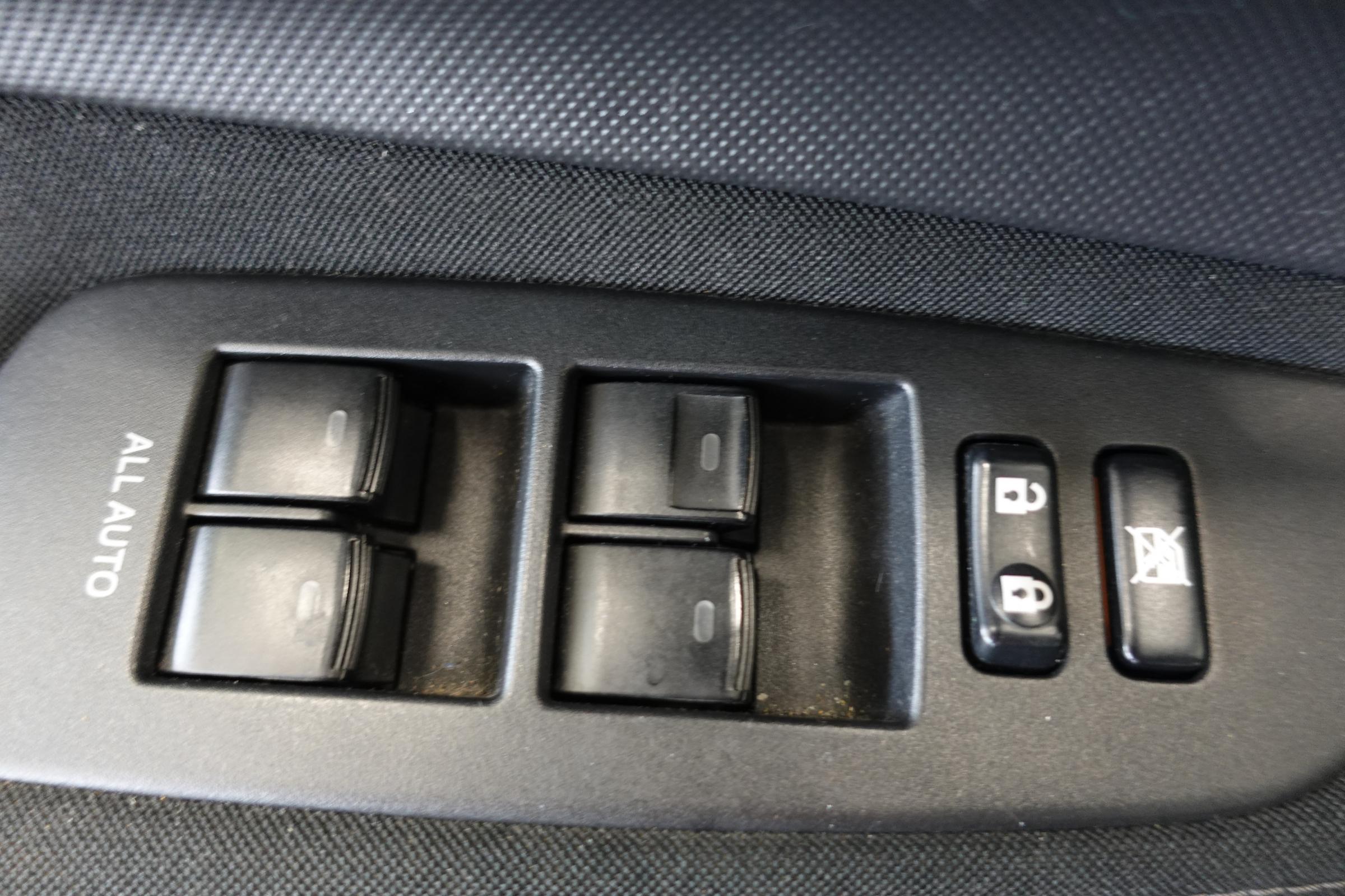 Toyota Auris, 2010 - pohled č. 15