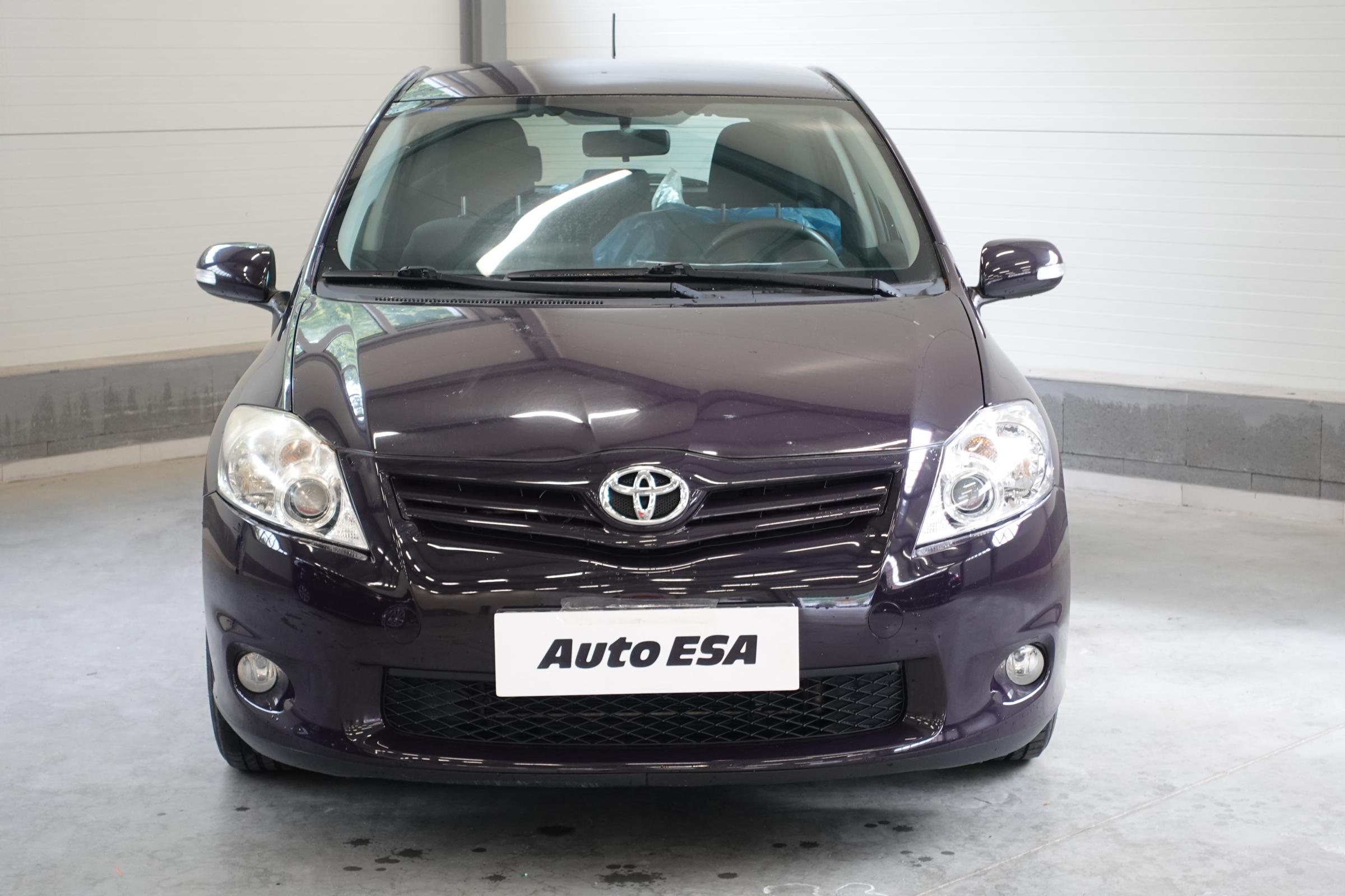 Toyota Auris, 2010 - pohled č. 2