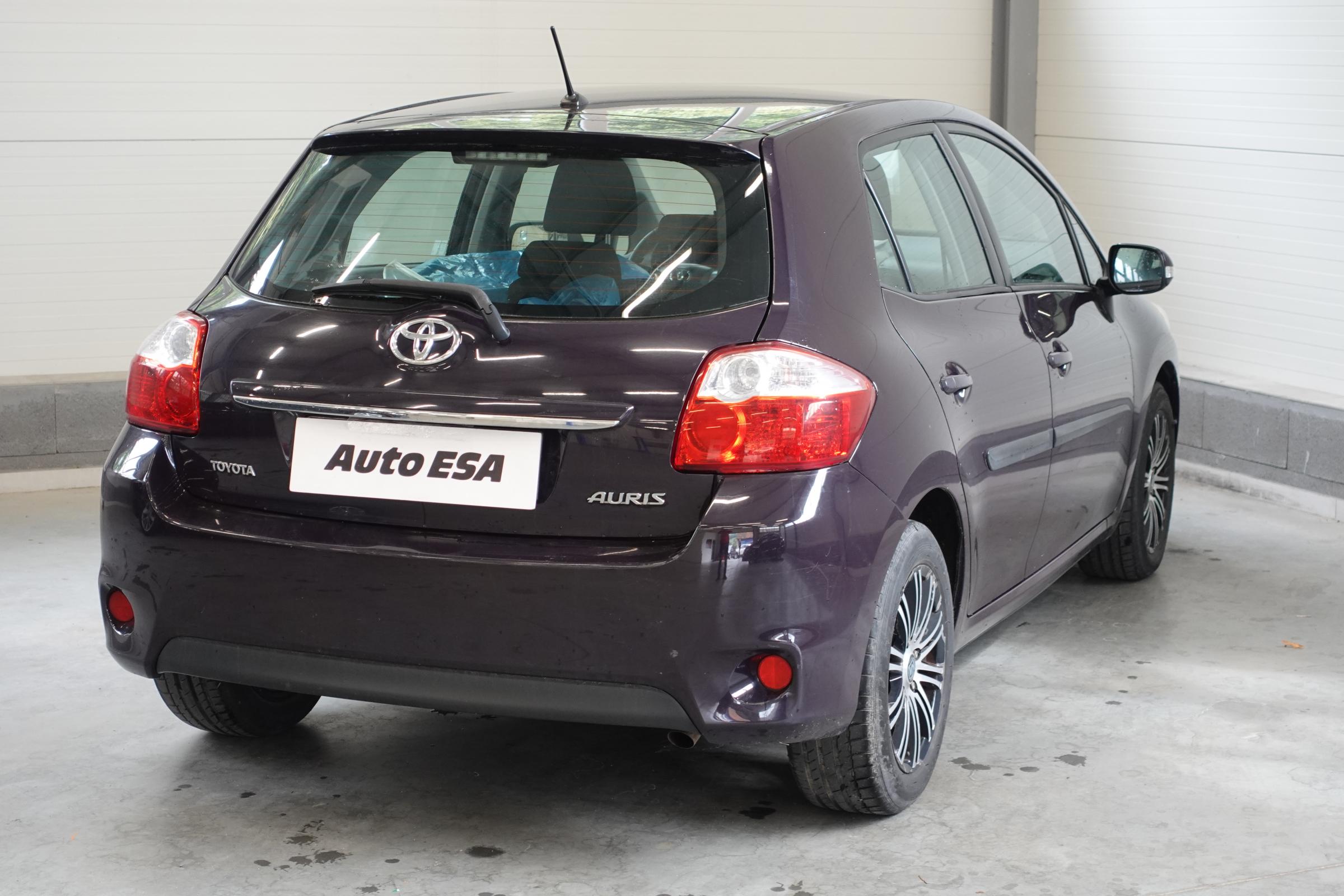 Toyota Auris, 2010 - pohled č. 6