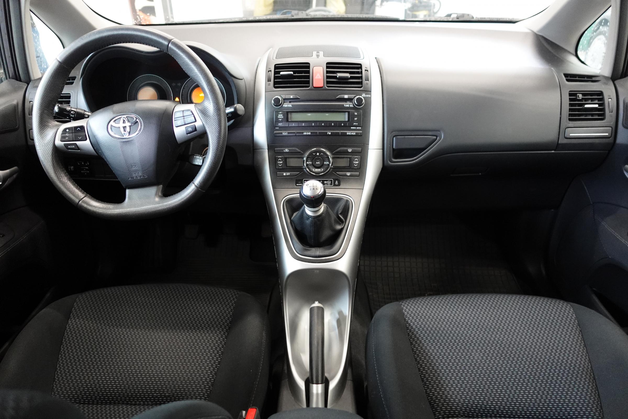 Toyota Auris, 2010 - pohled č. 9