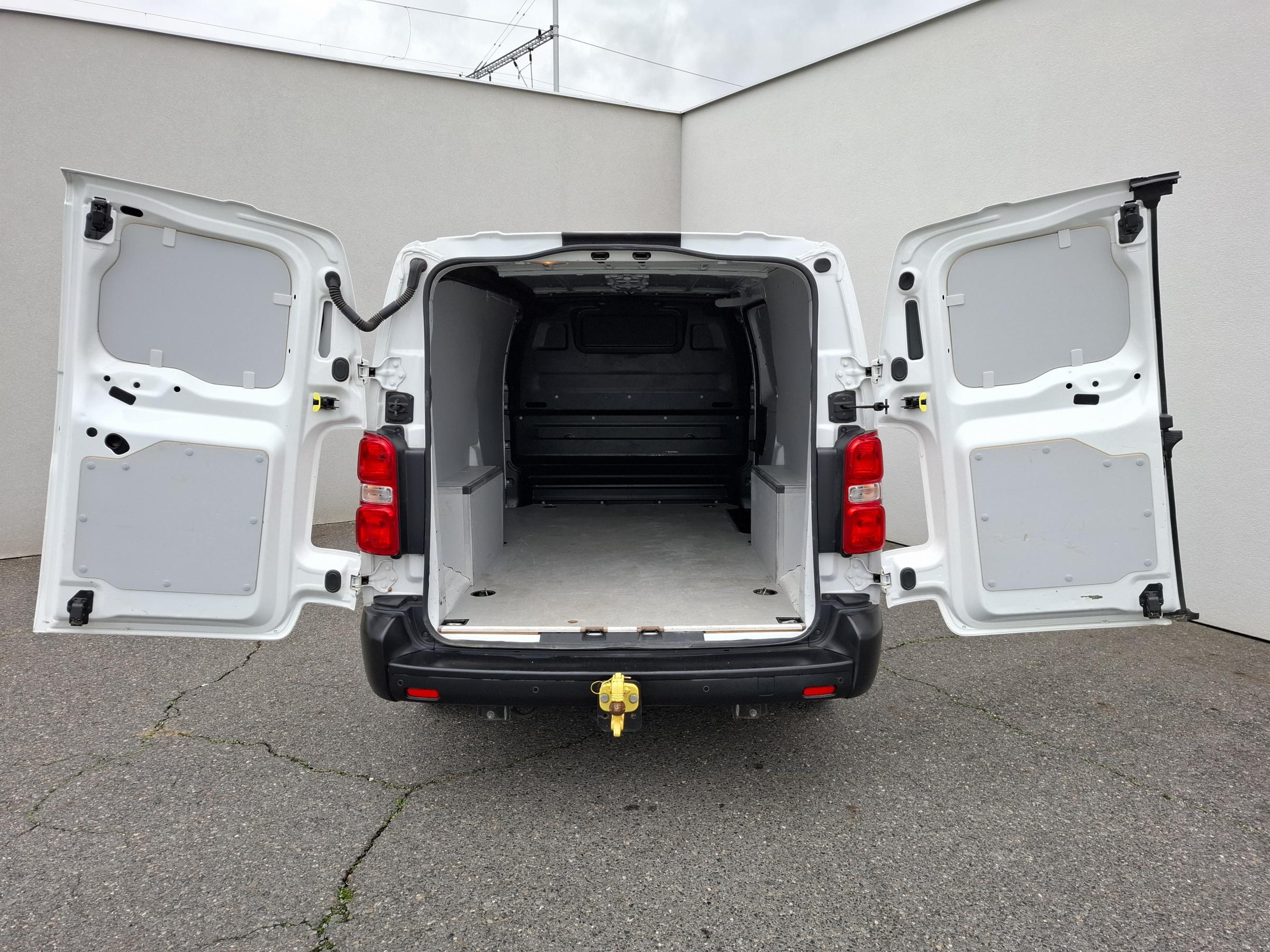 Peugeot Expert, 2020 - pohled č. 8