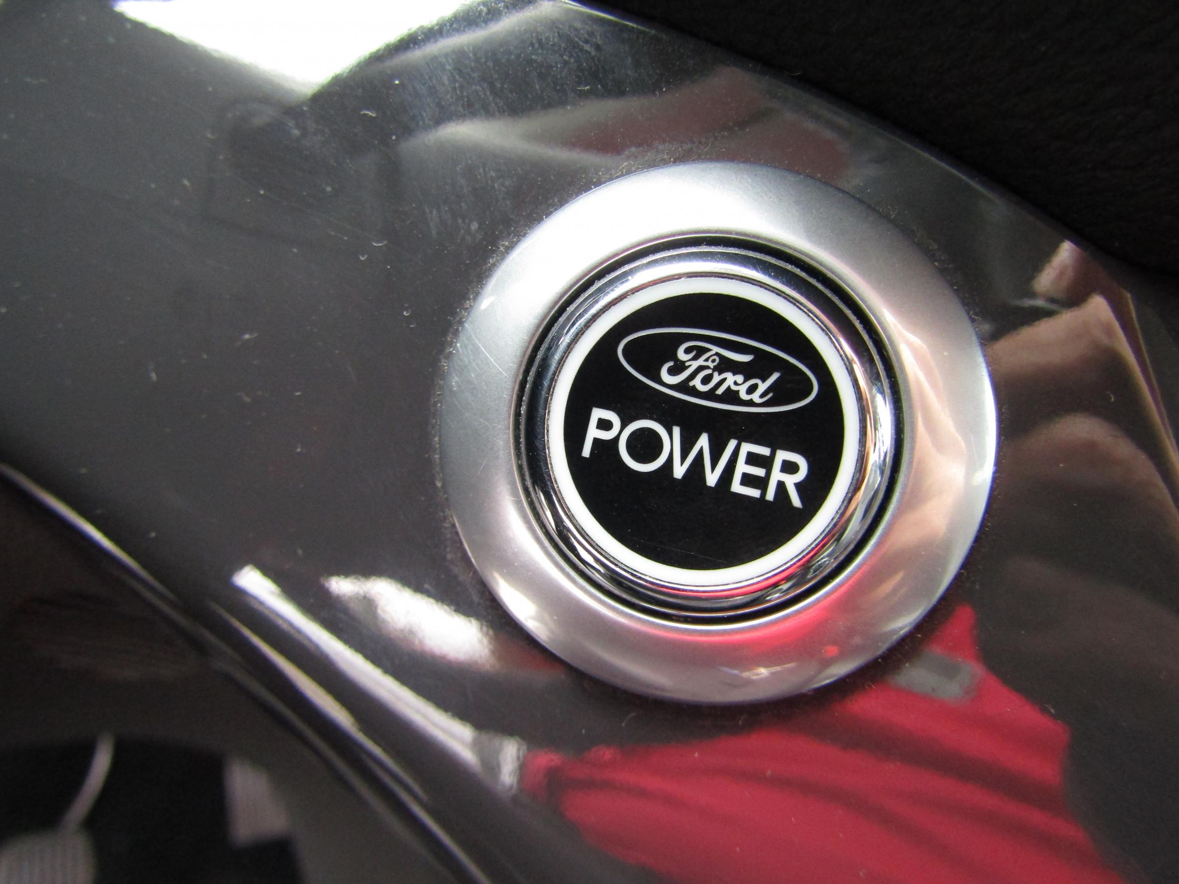 Ford Kuga, 2013 - pohled č. 15