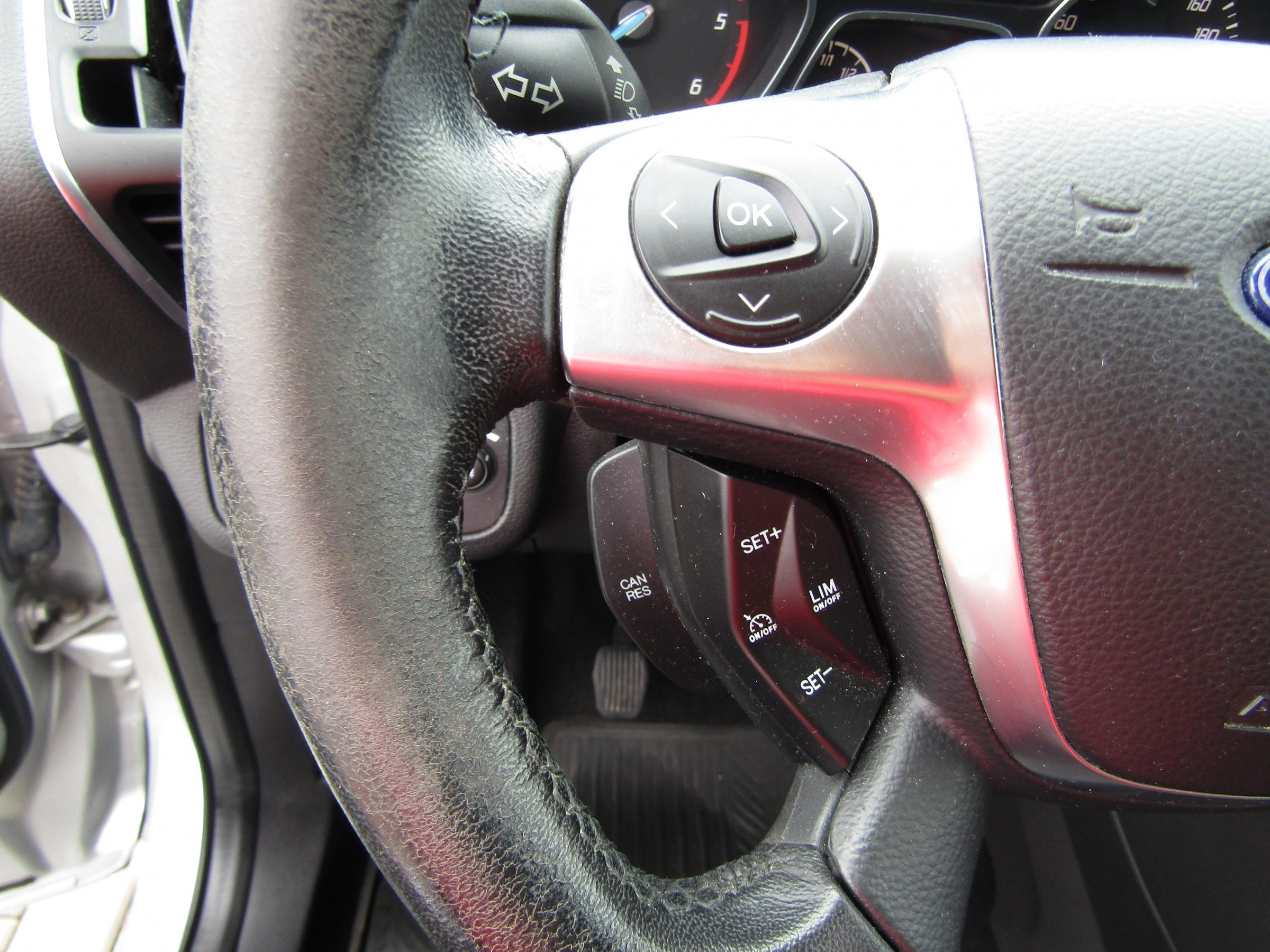 Ford Kuga, 2013 - pohled č. 18