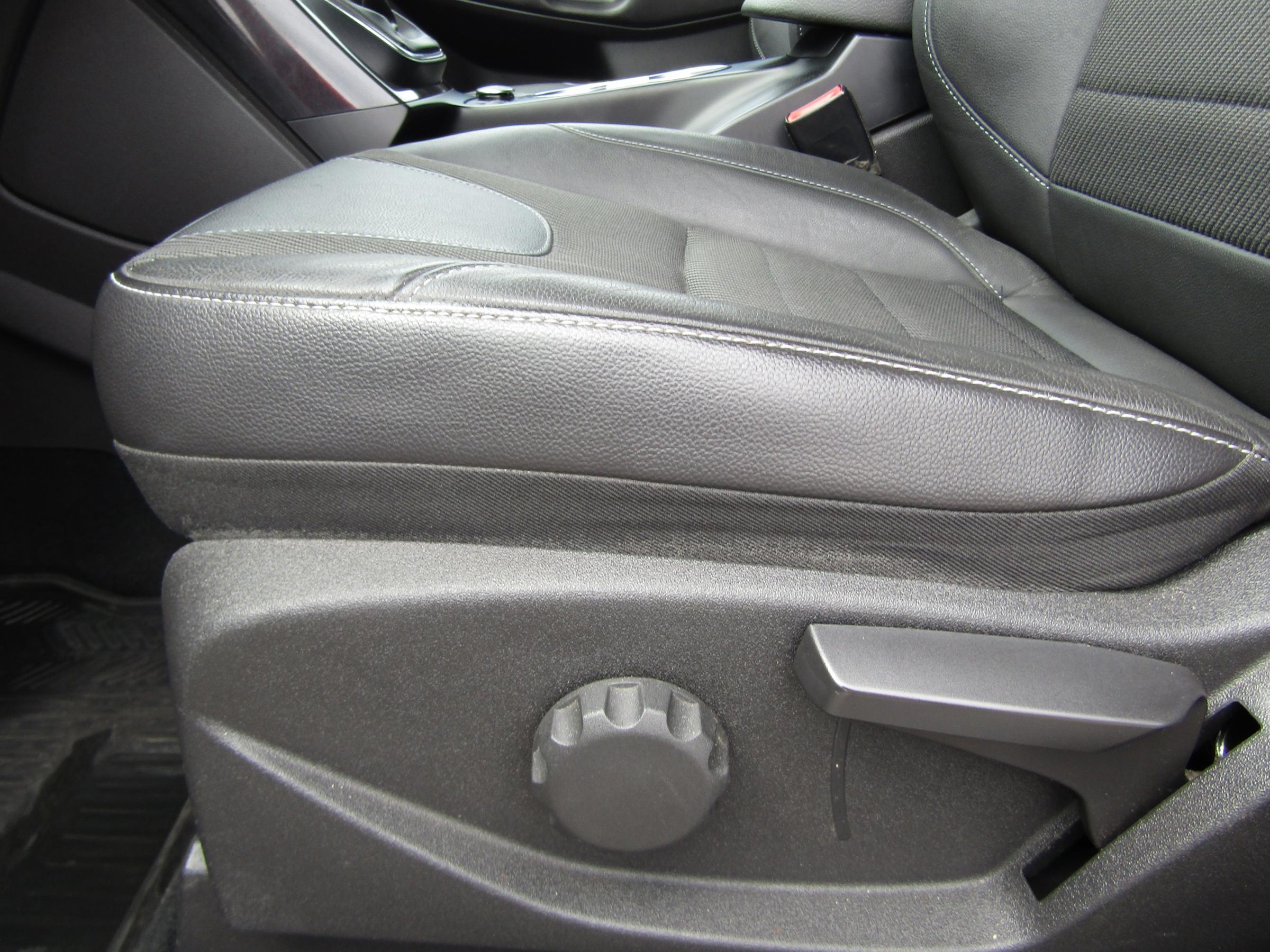 Ford Kuga, 2013 - pohled č. 21